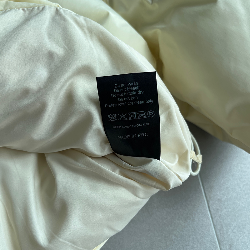 252¥ womens irongate detachable hooded puffer - cream | Yupoo - Image 20