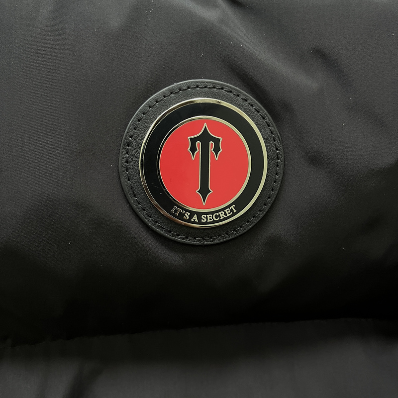 293¥ DETACHABLE HOODED PUFFER JACKET-Black Red | Yupoo - Image 8