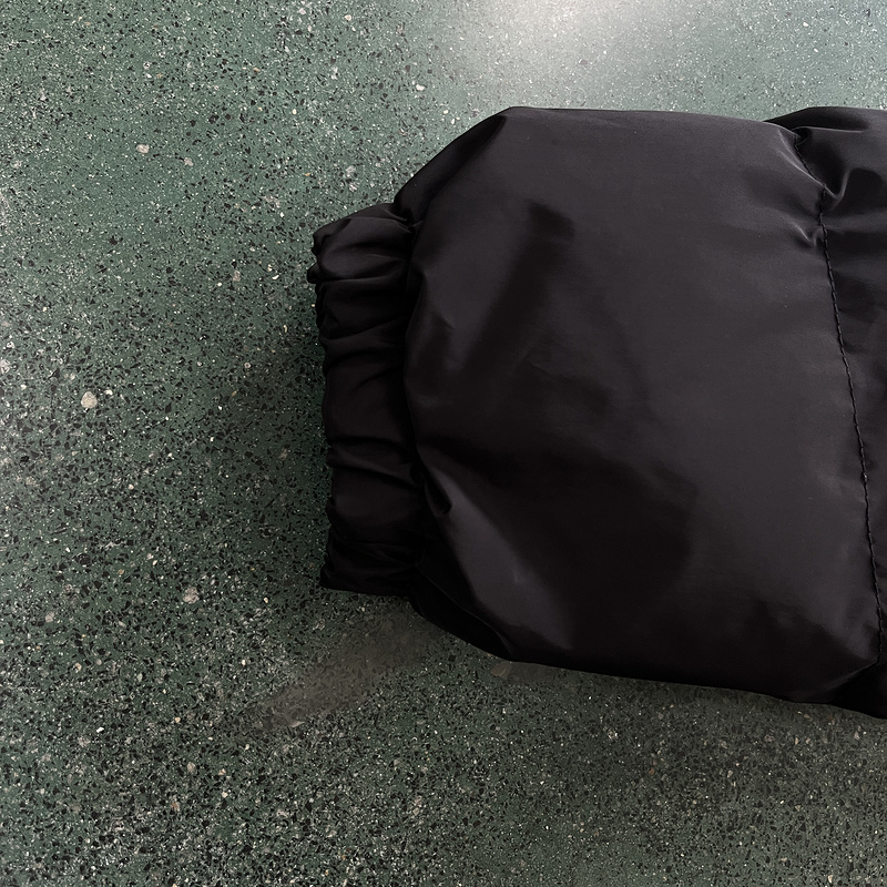 293¥ DETACHABLE HOODED PUFFER JACKET-Black Red | Yupoo - Image 19