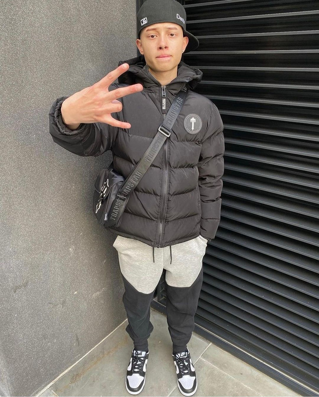279¥   AW20 IRONGATE Hooded Quilted | Yupoo - Image 29