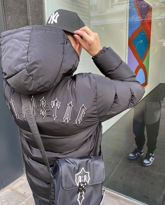 279¥   AW20 IRONGATE Hooded Quilted | Yupoo - Image 30