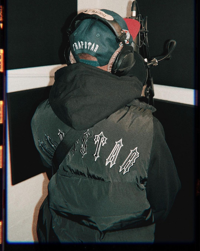 193¥ T Badge Gilet | Yupoo - Image 17