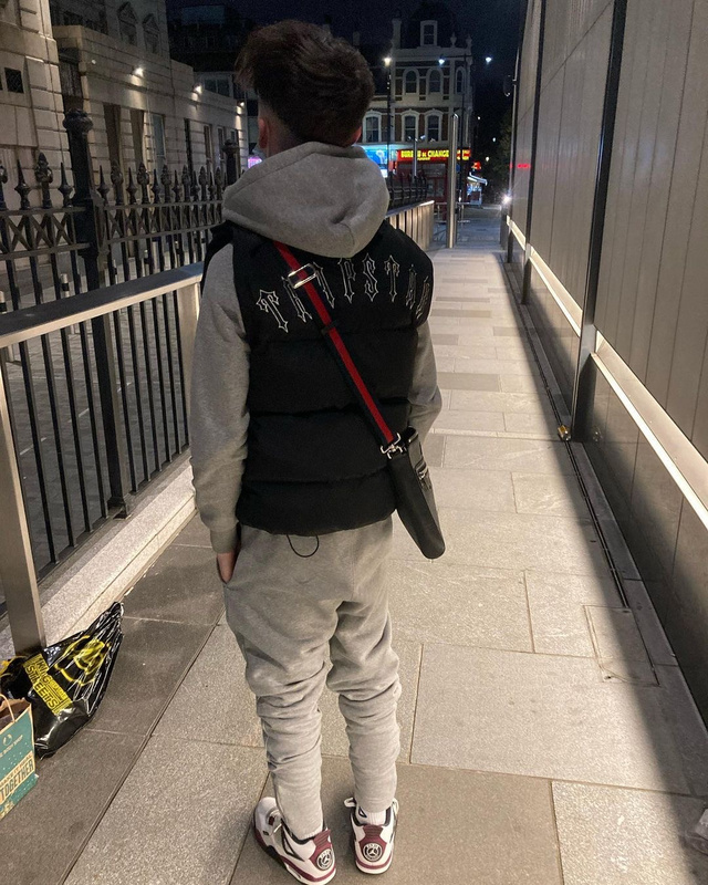 193¥ T Badge Gilet | Yupoo - Image 28