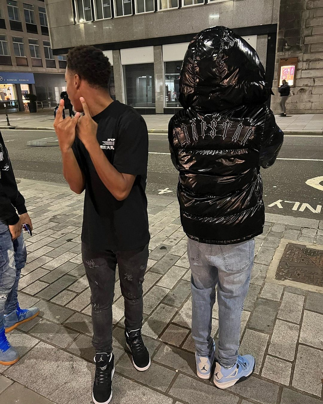 293¥  Shiny Black Irongate Jacket Detachable Hood | Yupoo - Image 29