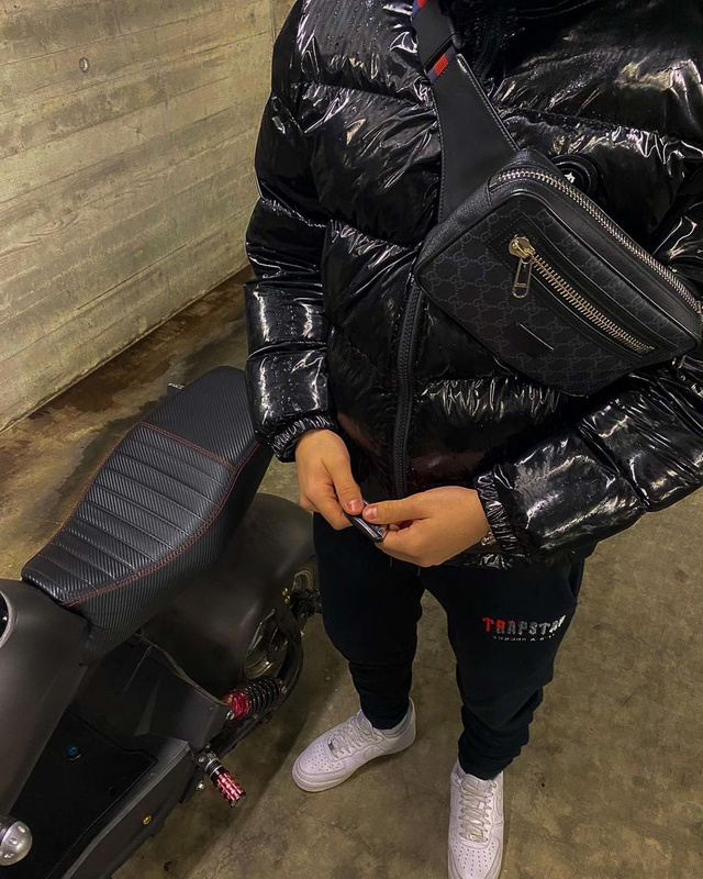 293¥  Shiny Black Irongate Jacket Detachable Hood | Yupoo - Image 38