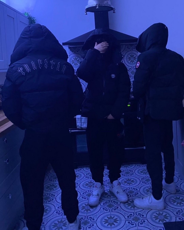 293¥ Black Irongate Jacket Detachable Hood | Yupoo - Image 30