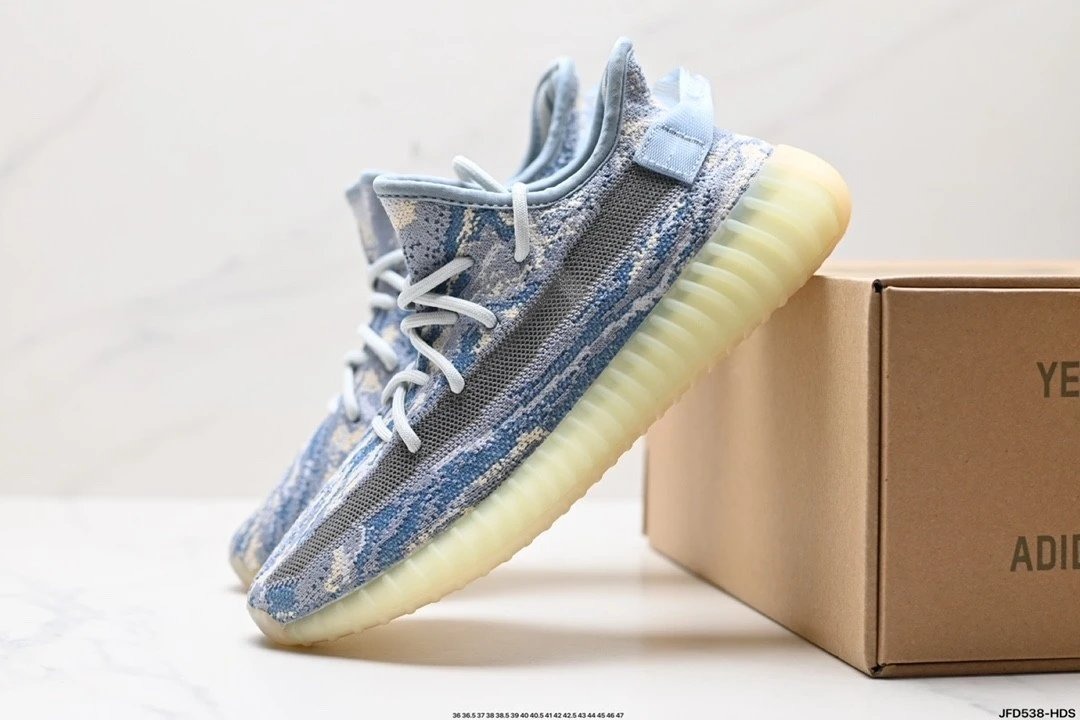 yeezy 350 - Image 4