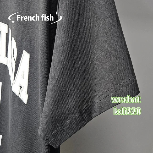 Balenciaga T - Image 7