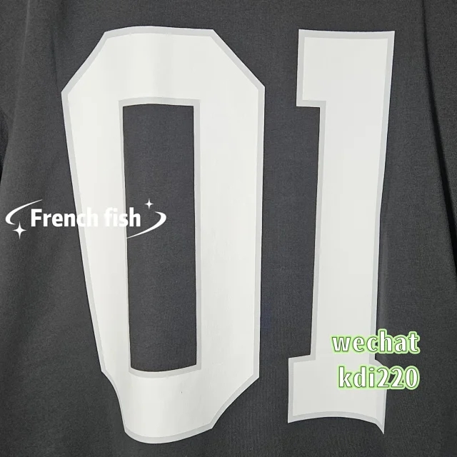 Balenciaga T - Image 11