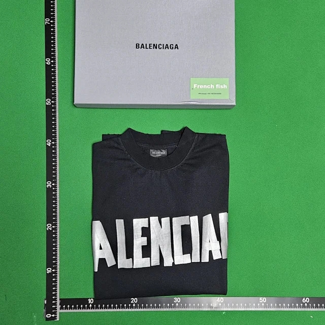 Balenciaga Loose - Image 17