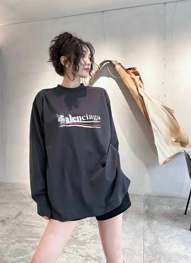 Balenciaga T1 - Image 5