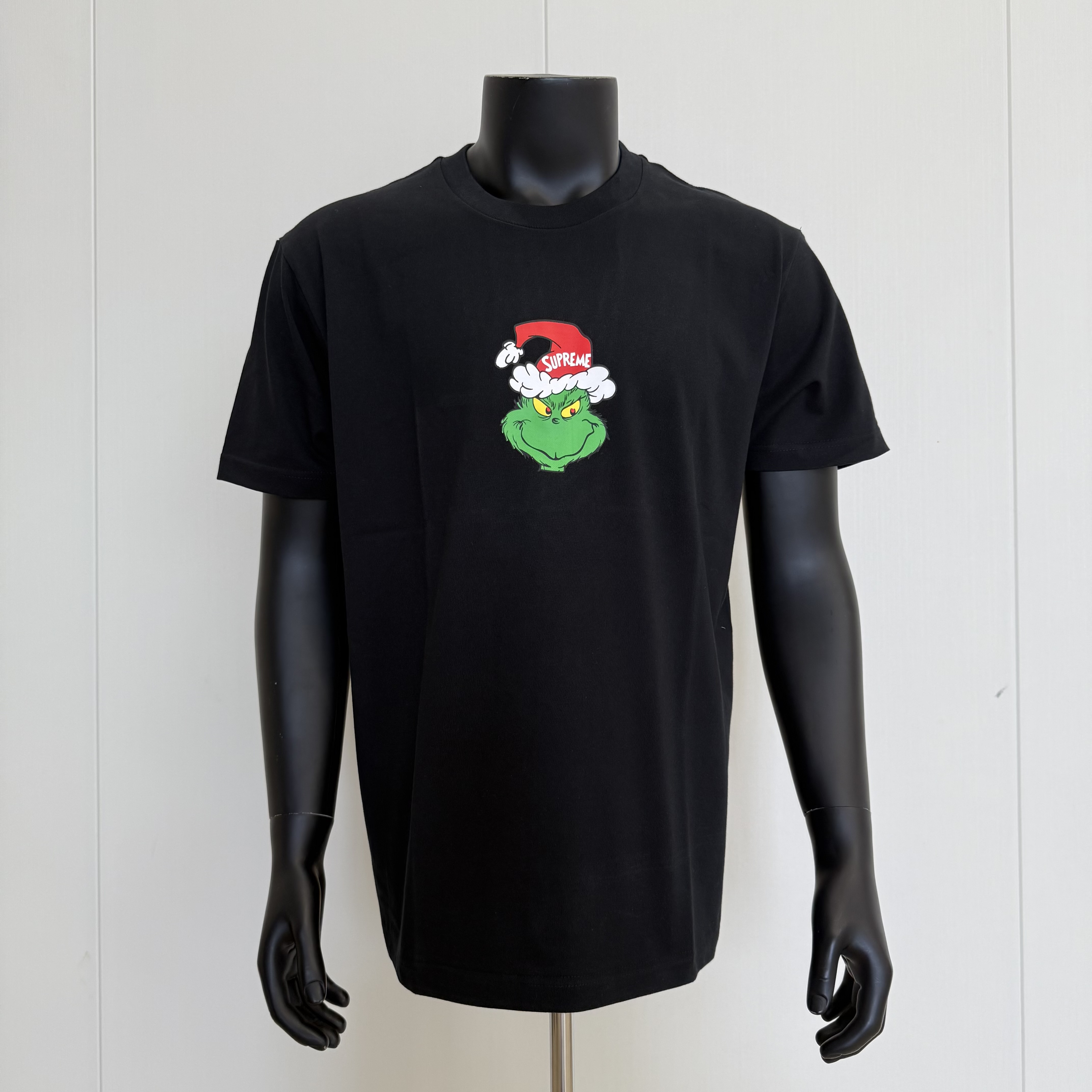 Supreme FW24 WEEK18  Grinch Tee - Image 7