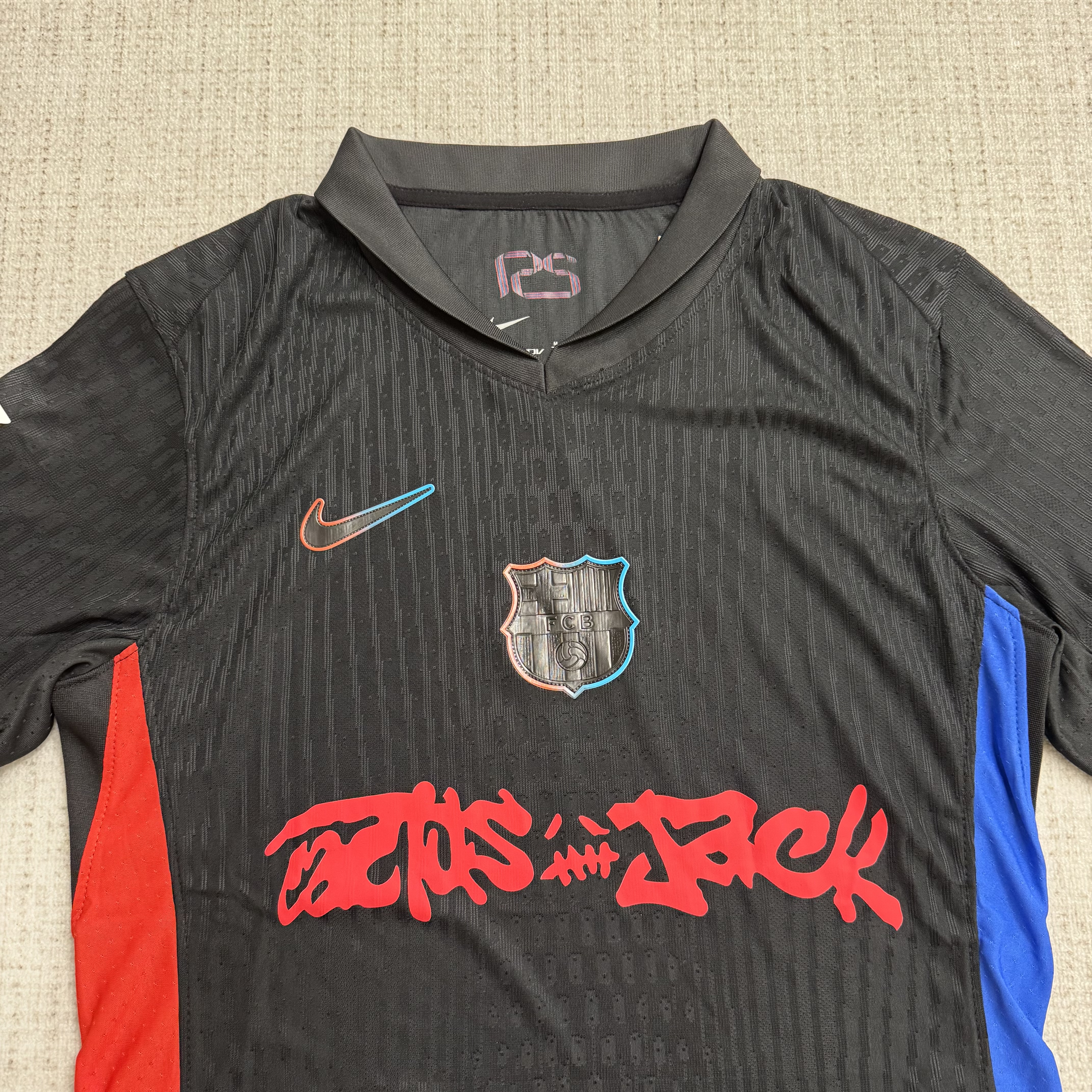 Nike  jersey - Image 6