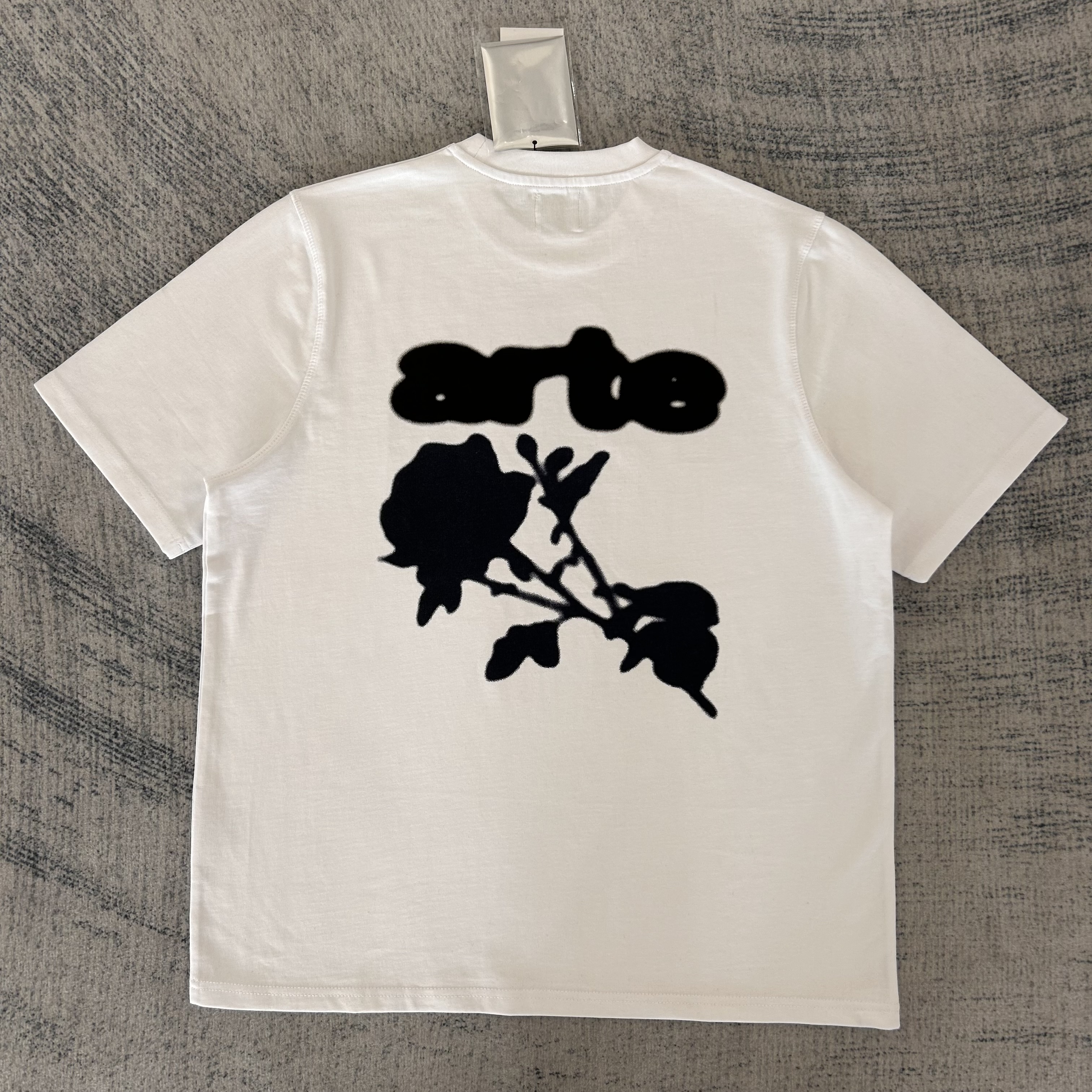 Arte Blur Flower T-shirt