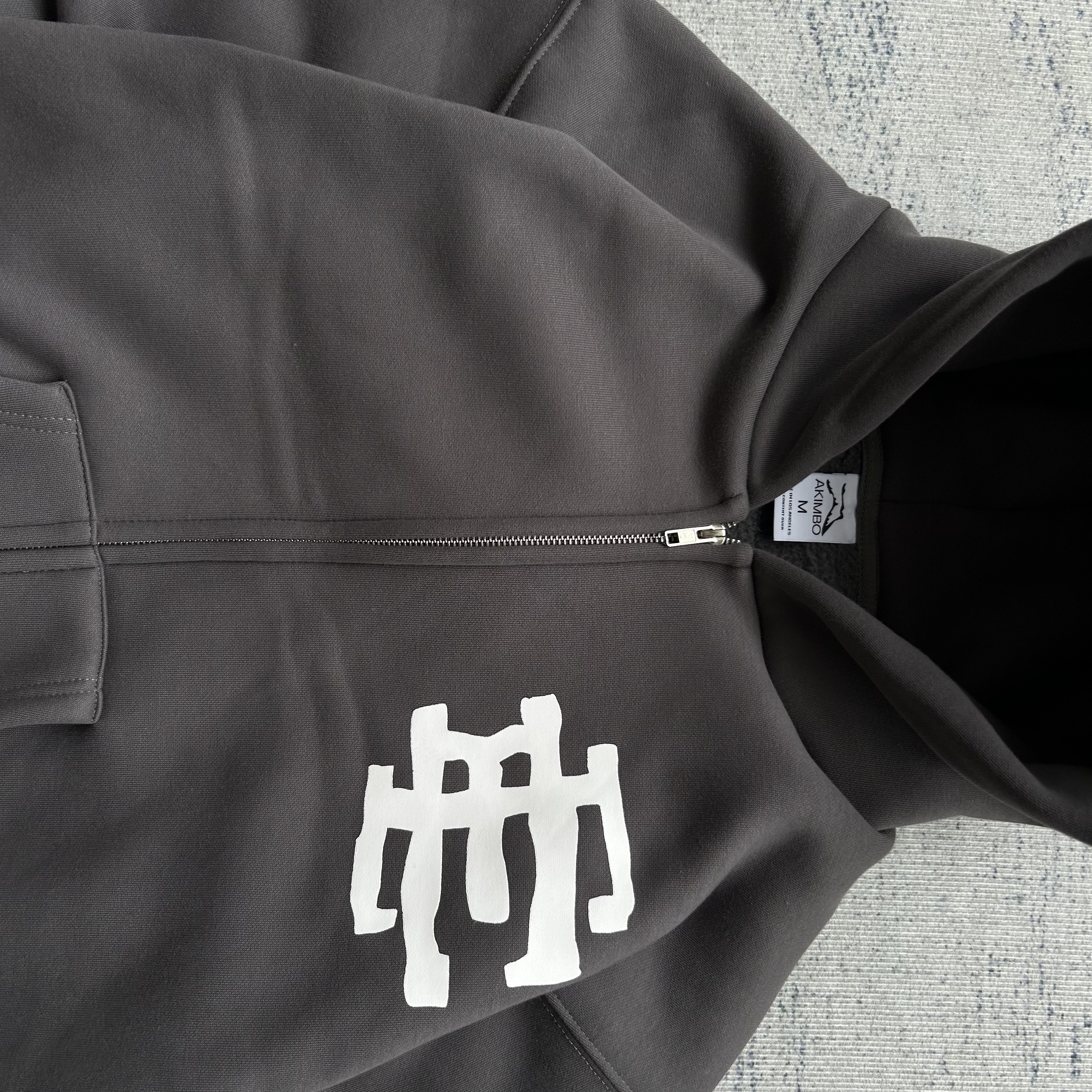 EE x Akimbo ZIP-UP - Image 10