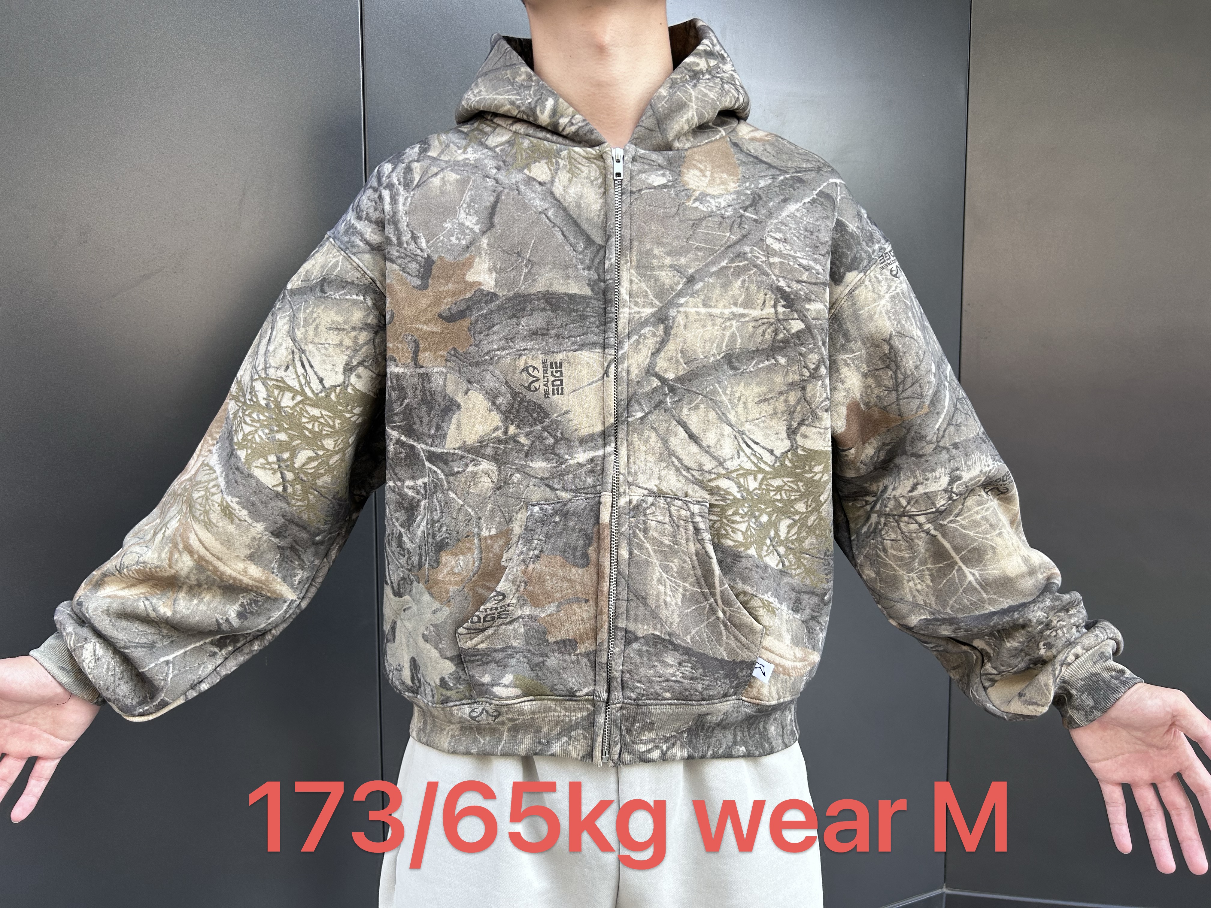 Akimbo HOODIE - REALTREE CAMO - Image 5