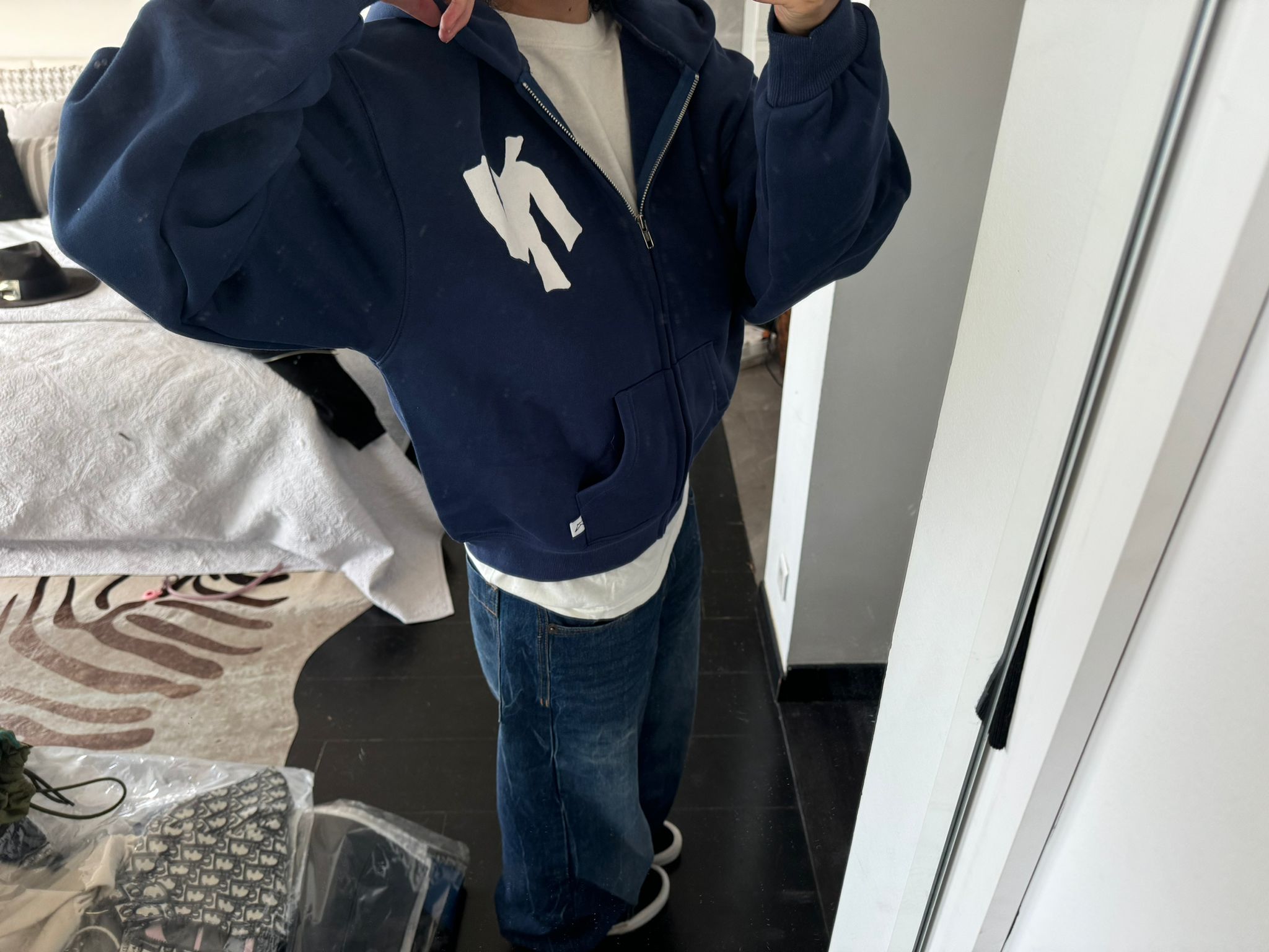 Akimbo club zip up hoodie - Image 4