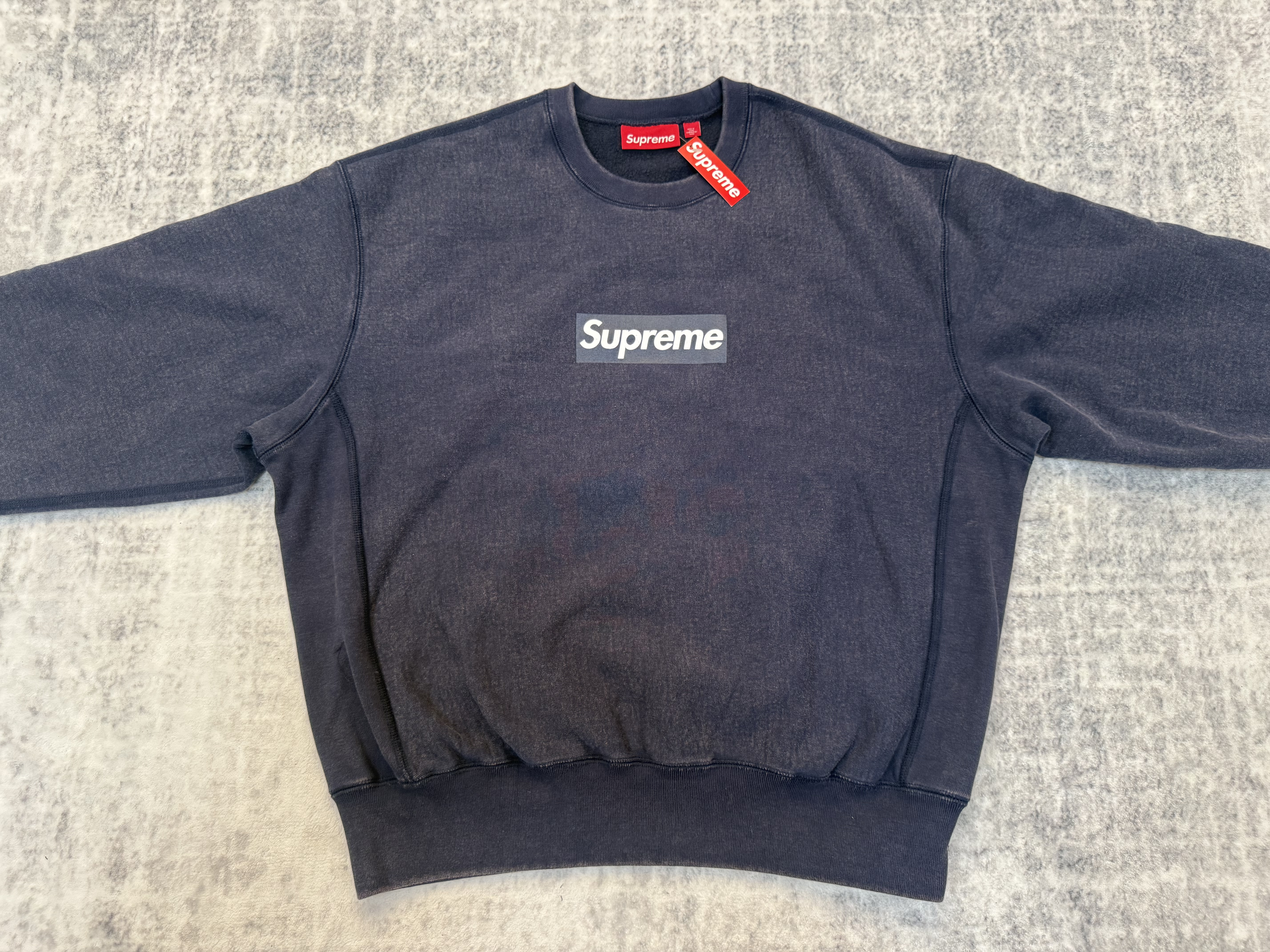 sup boxlogo white black and navy blue - Image 6