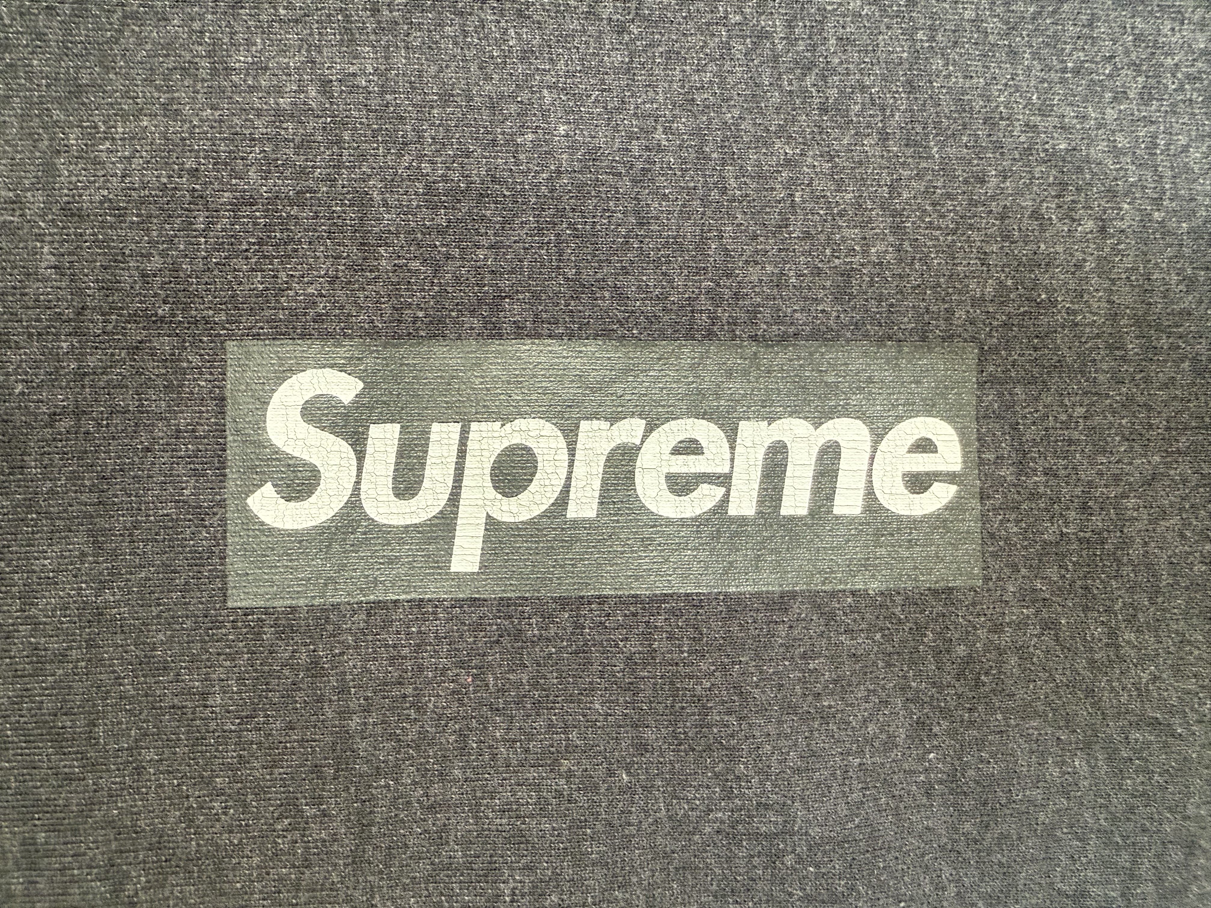 sup boxlogo white black and navy blue - Image 14
