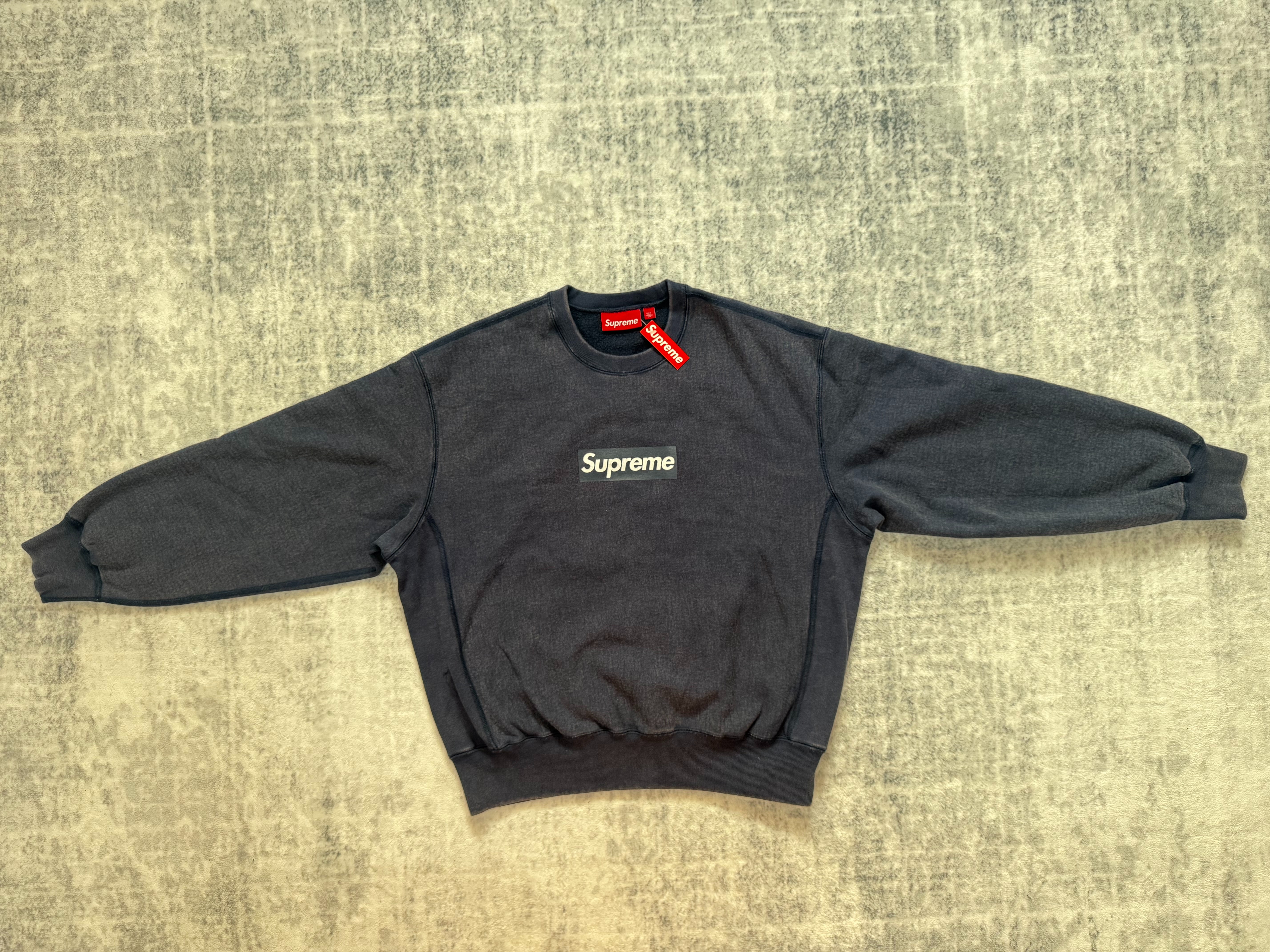 sup boxlogo white black and navy blue - Image 16