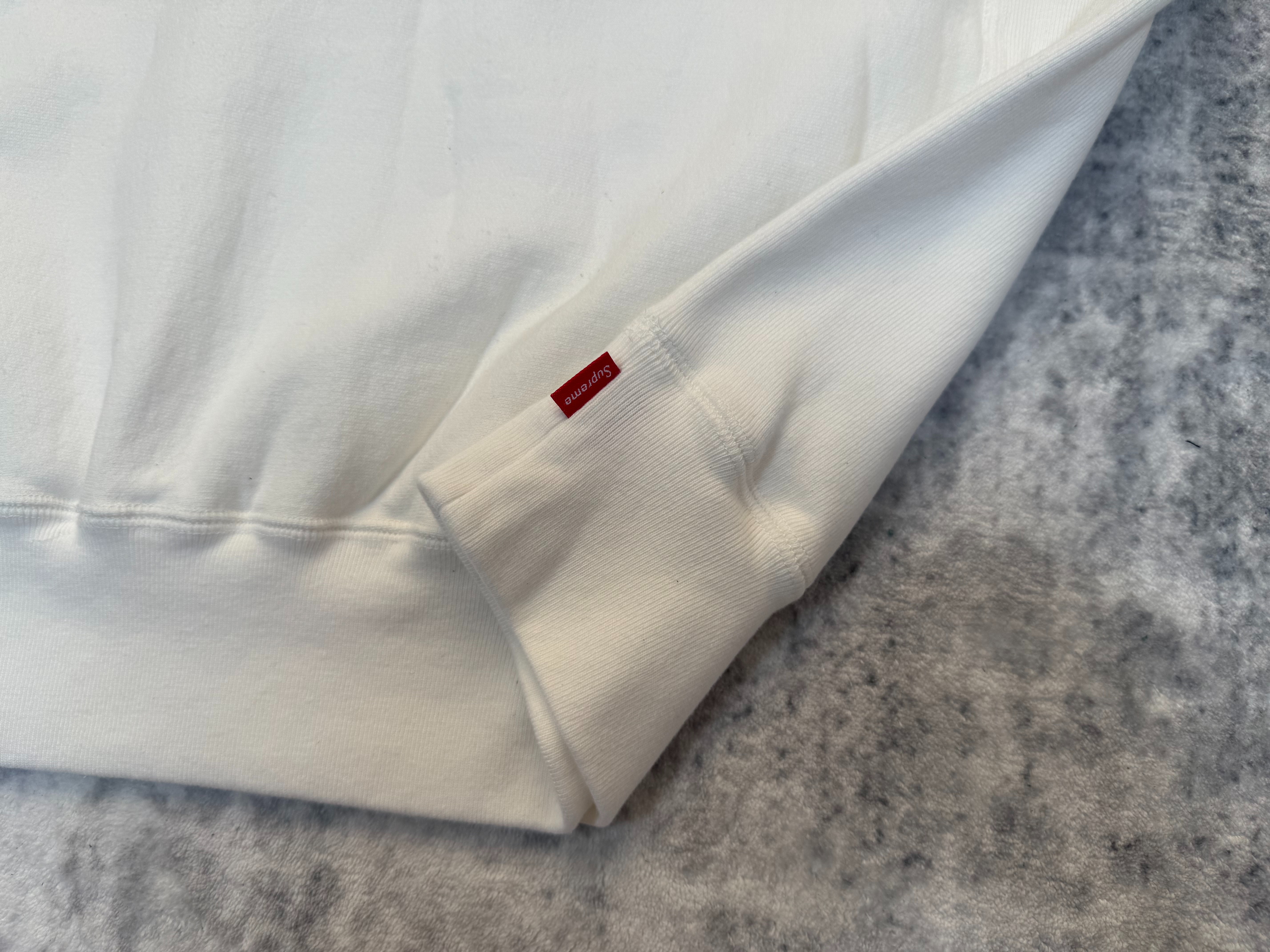 sup boxlogo white black and navy blue - Image 21