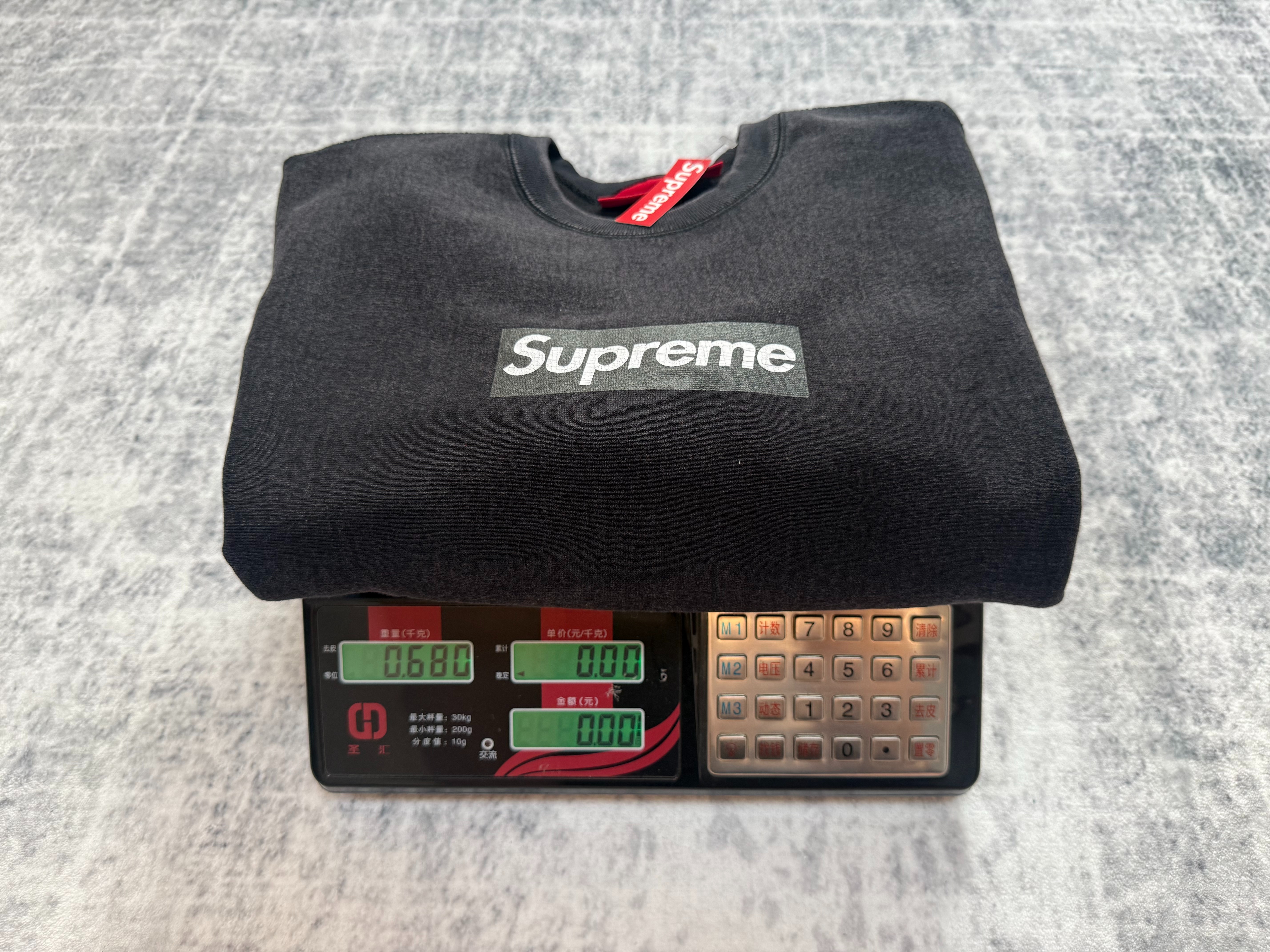 sup boxlogo white black and navy blue - Image 26
