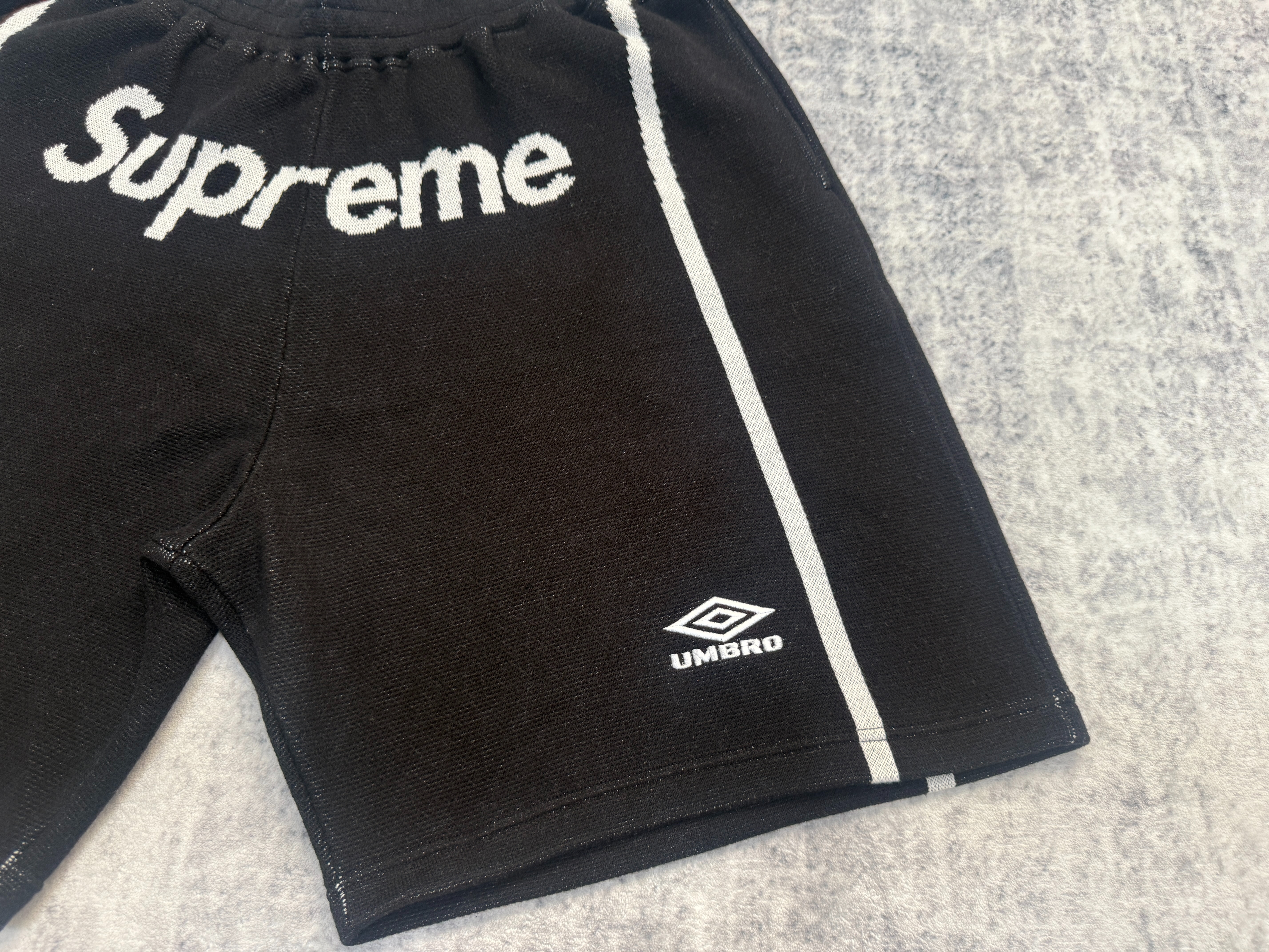 supXumbro shorts - Image 8