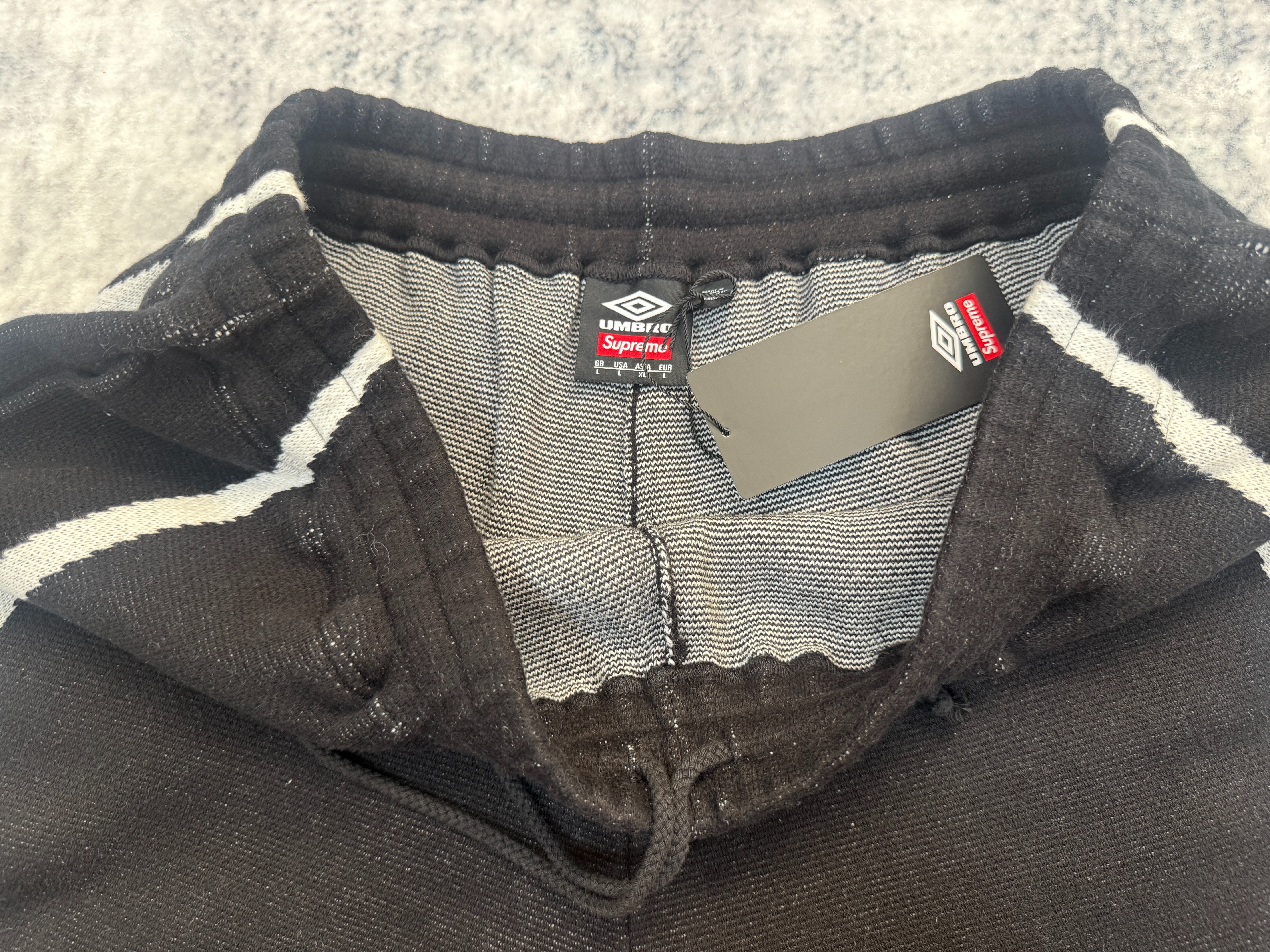 supXumbro shorts - Image 10
