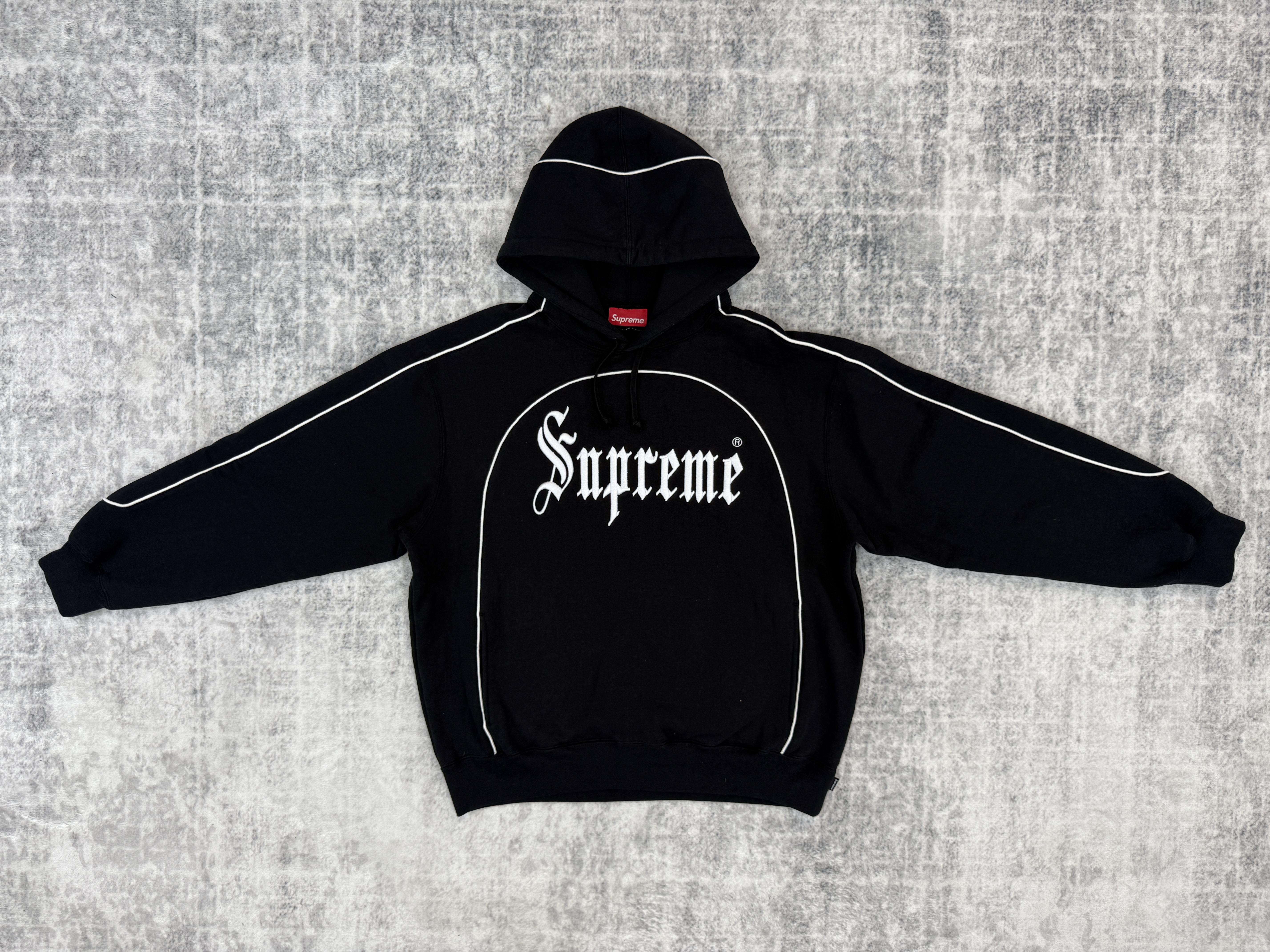 sup font tracksuit - Image 2