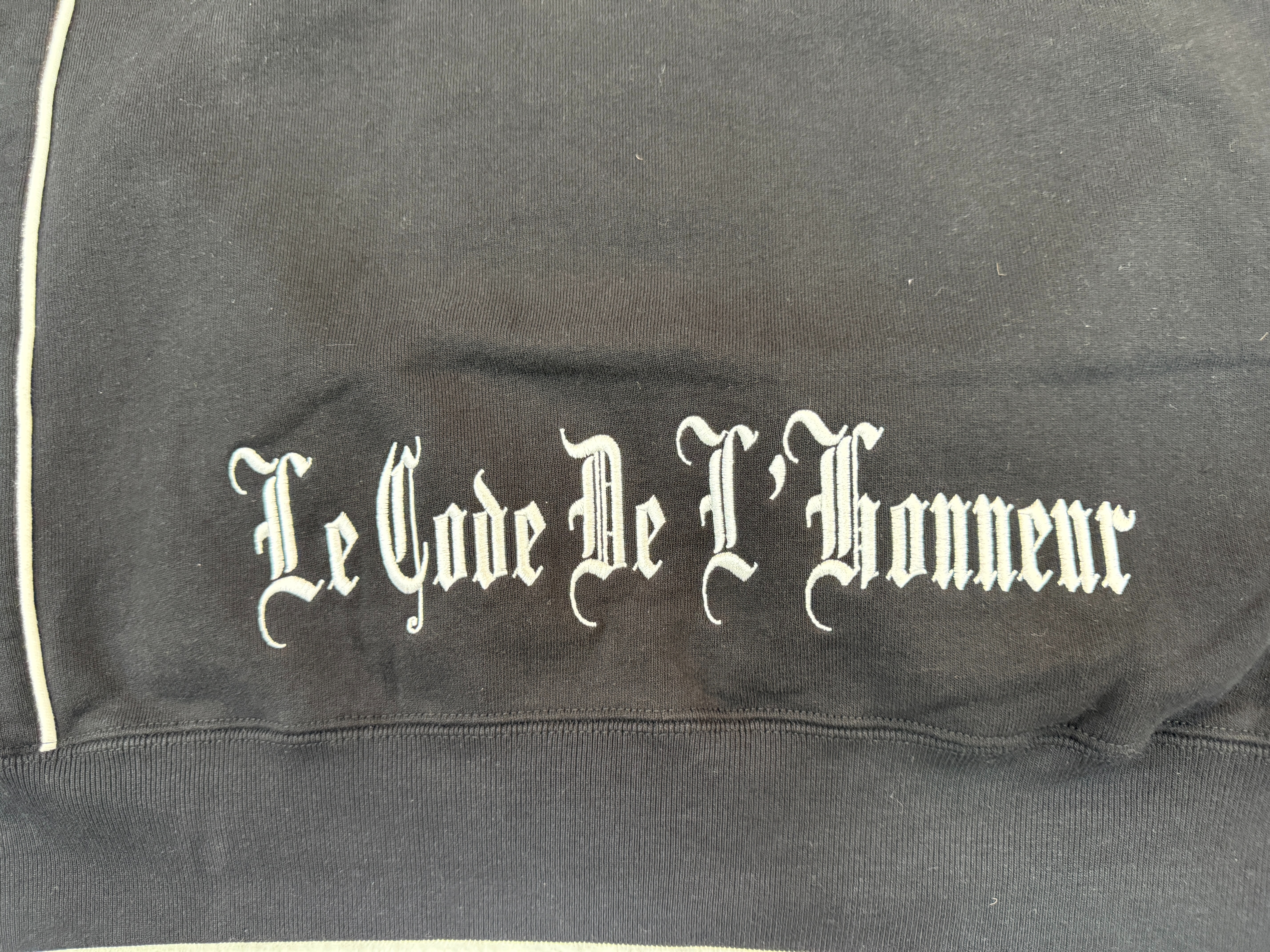 sup font tracksuit - Image 19