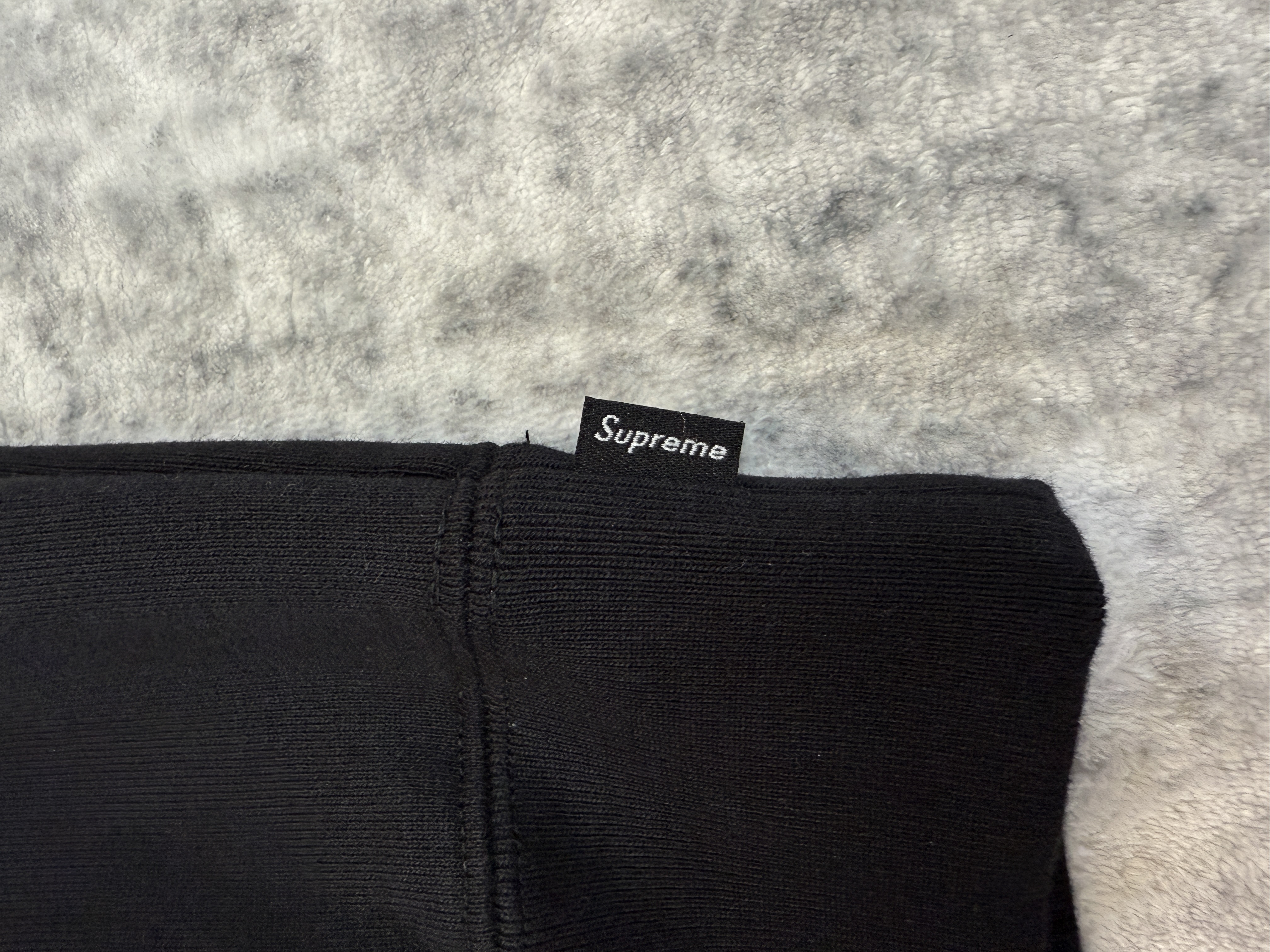 sup font tracksuit - Image 23
