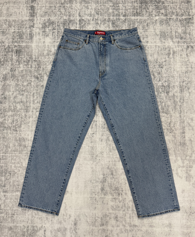 sup baggy dark blue jean