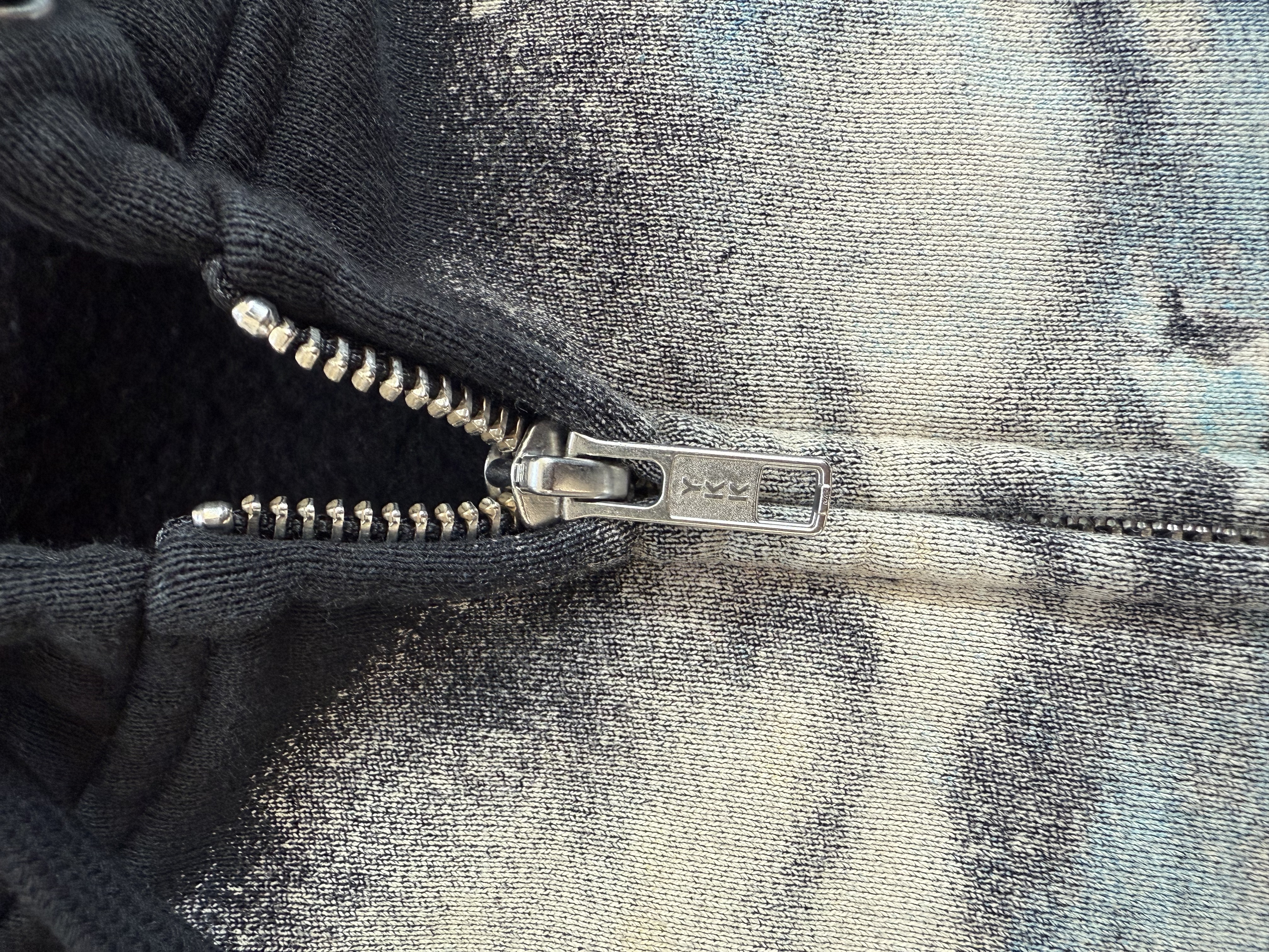 sup zip frazettaaaa - Image 5