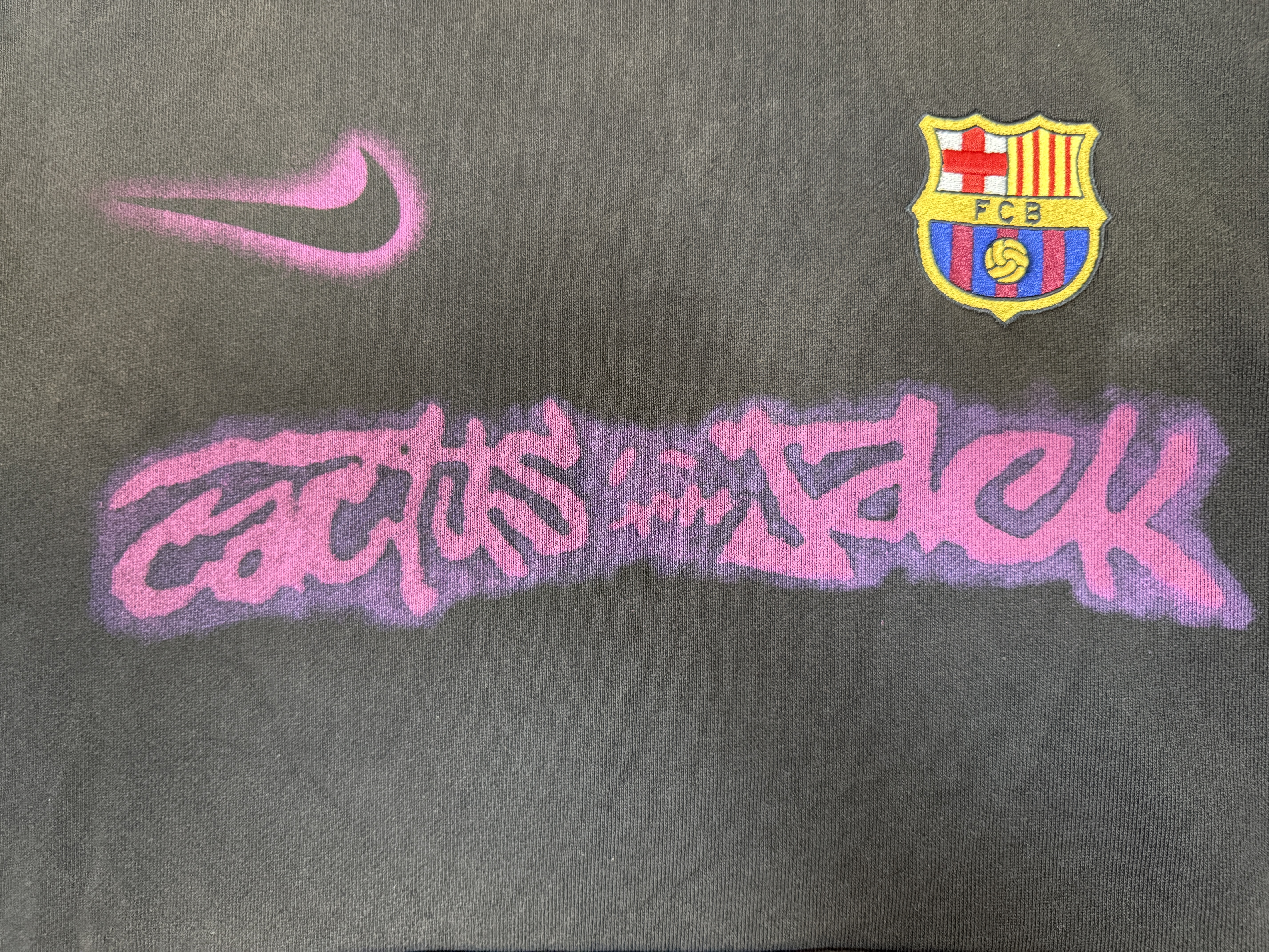 travv x barcelona hoodie - Image 4