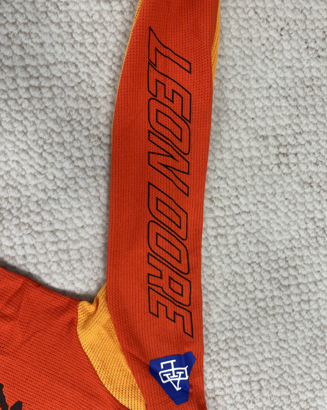 AIME white and orange - Image 15