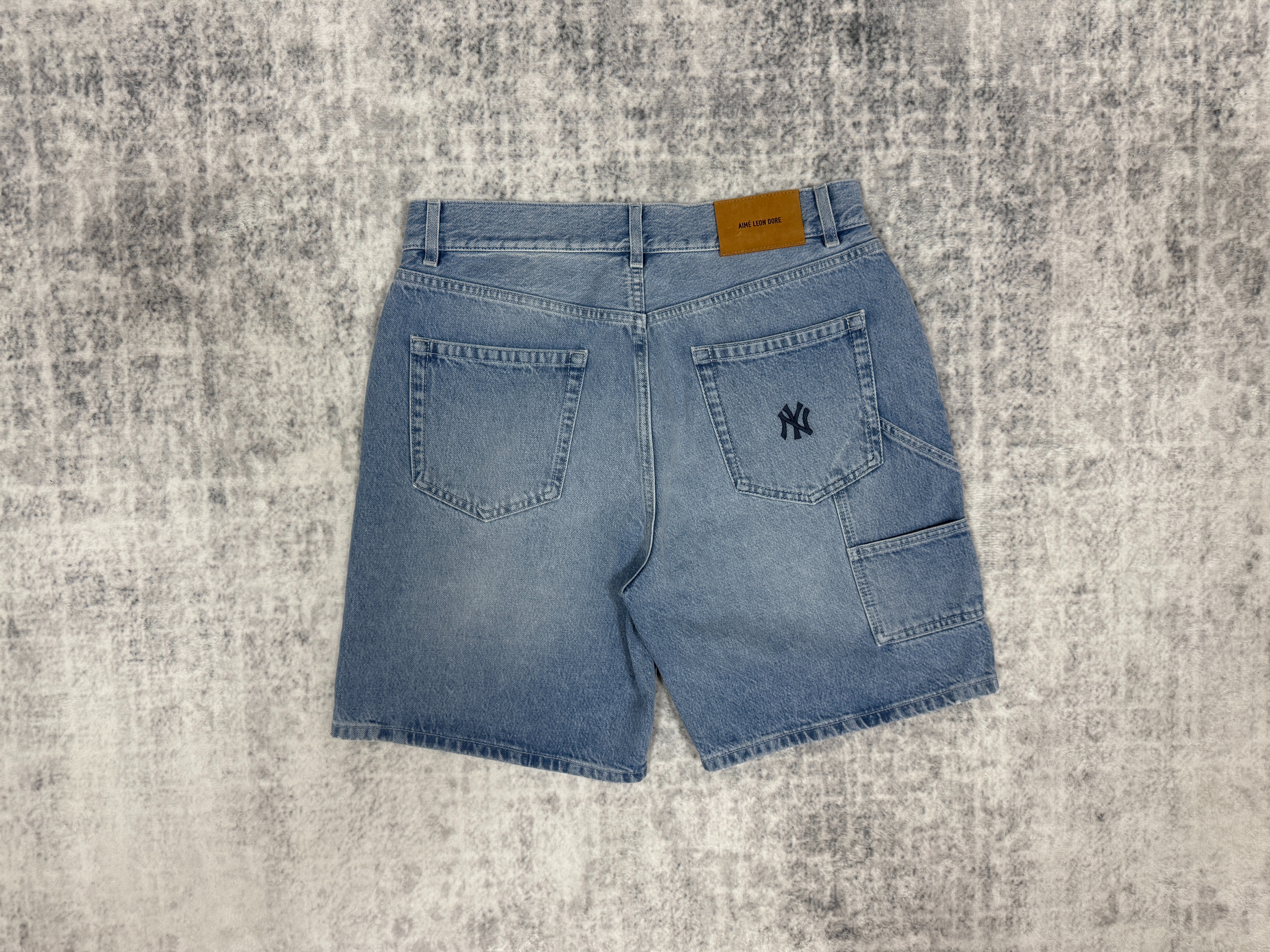 A 蓝色牛仔短裤 shorts - Image 9