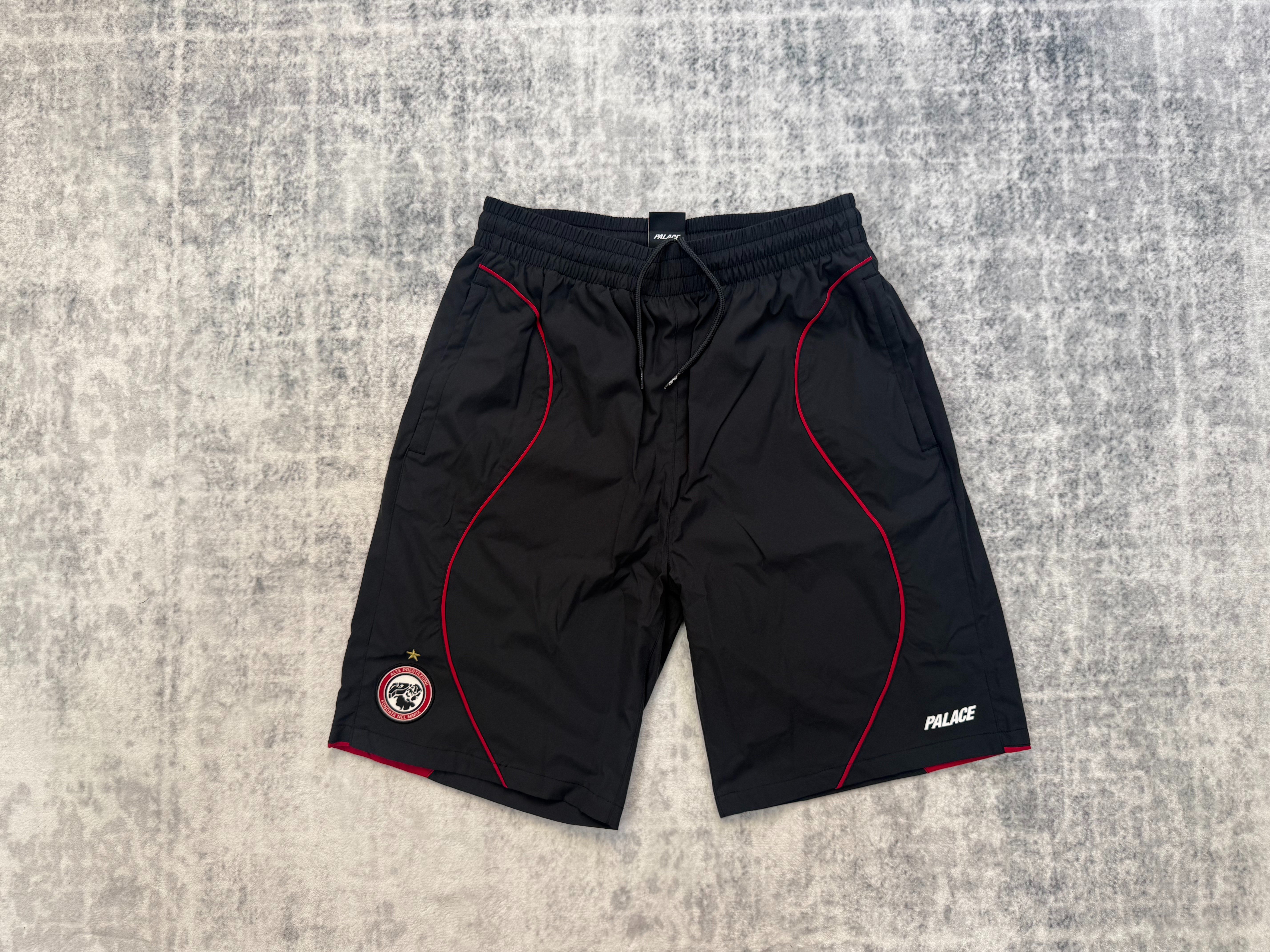 p 6805 red black shorts