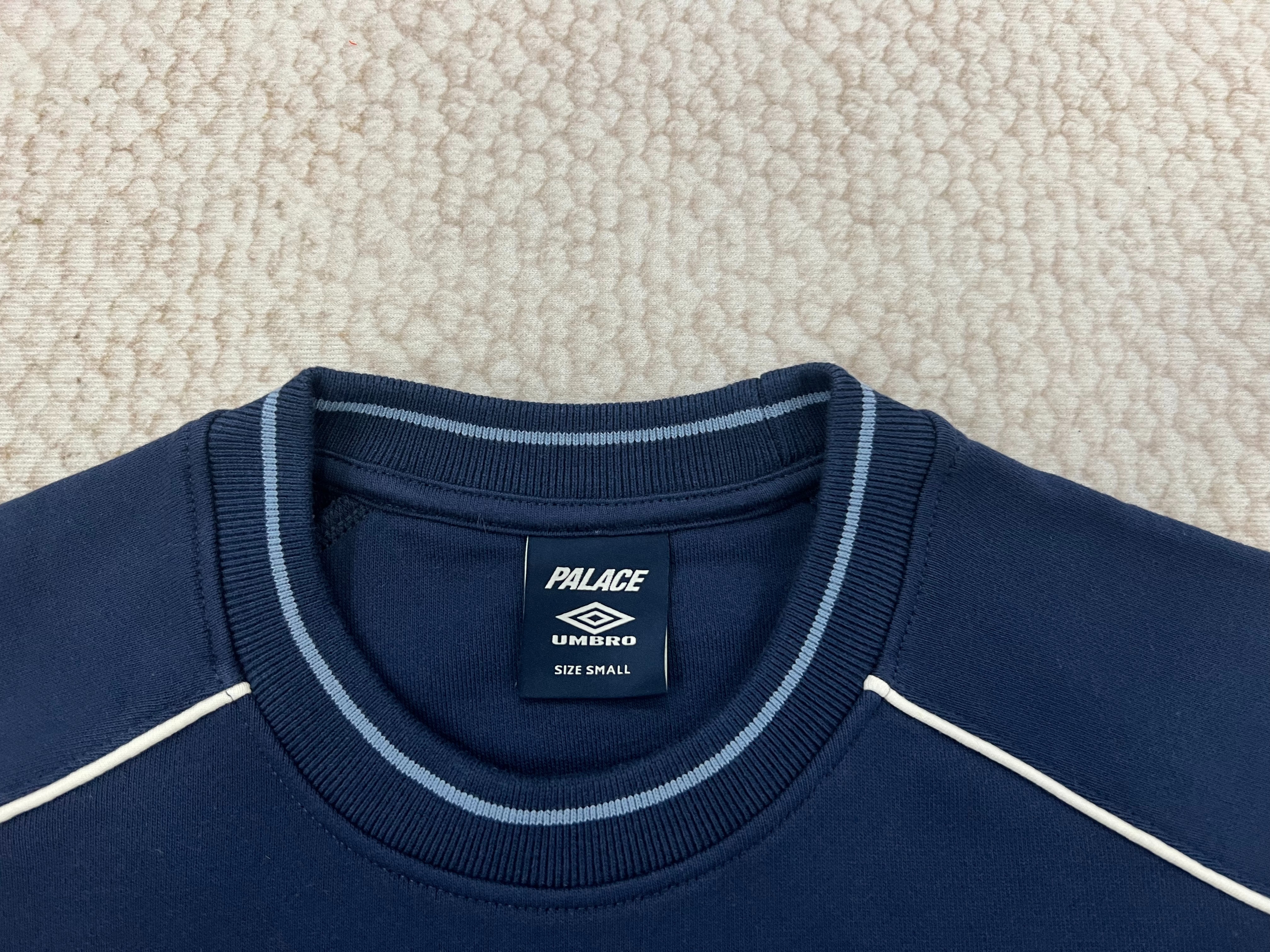 p 6802 crewneck - Image 17