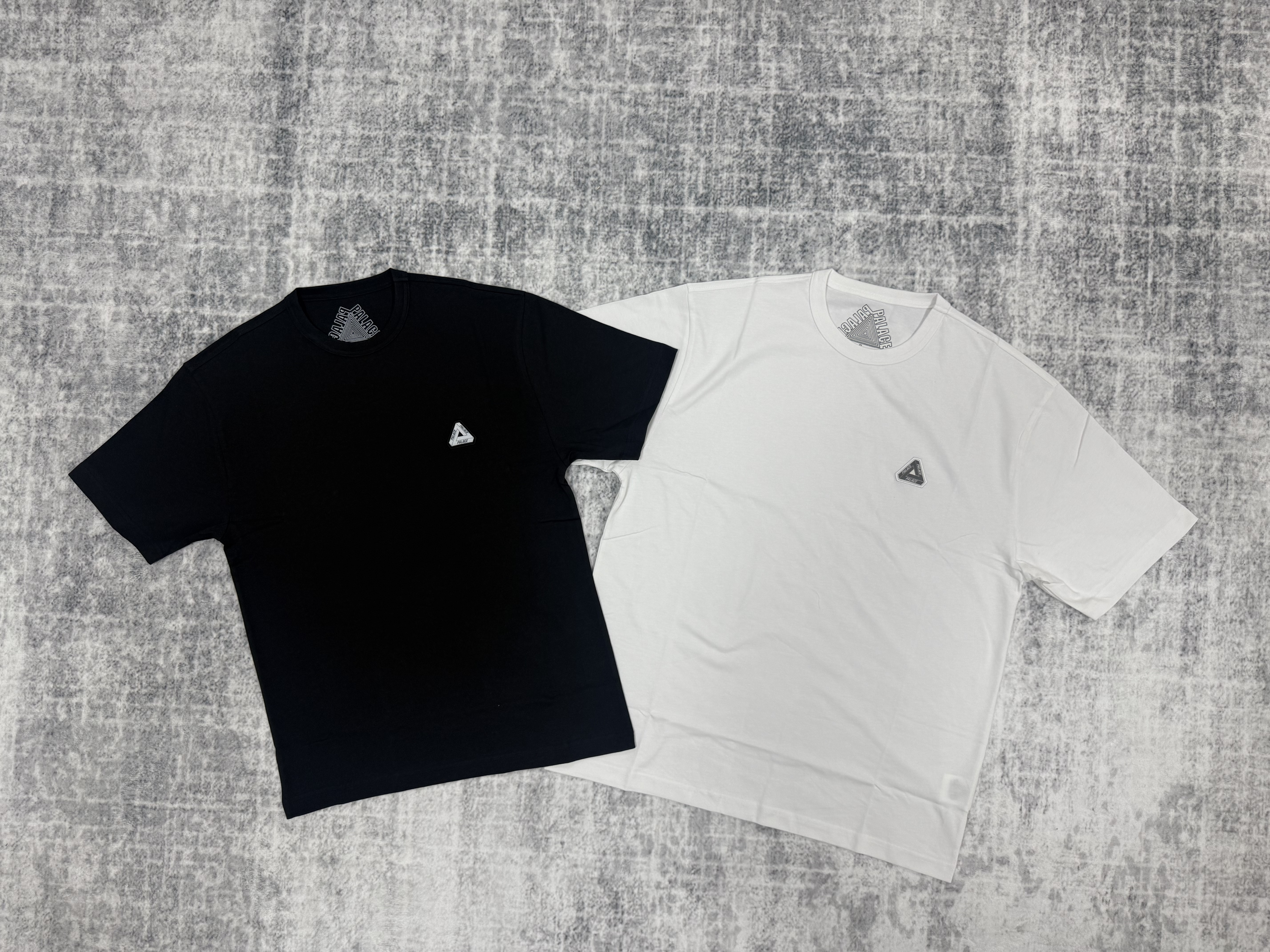 PA tee black and white