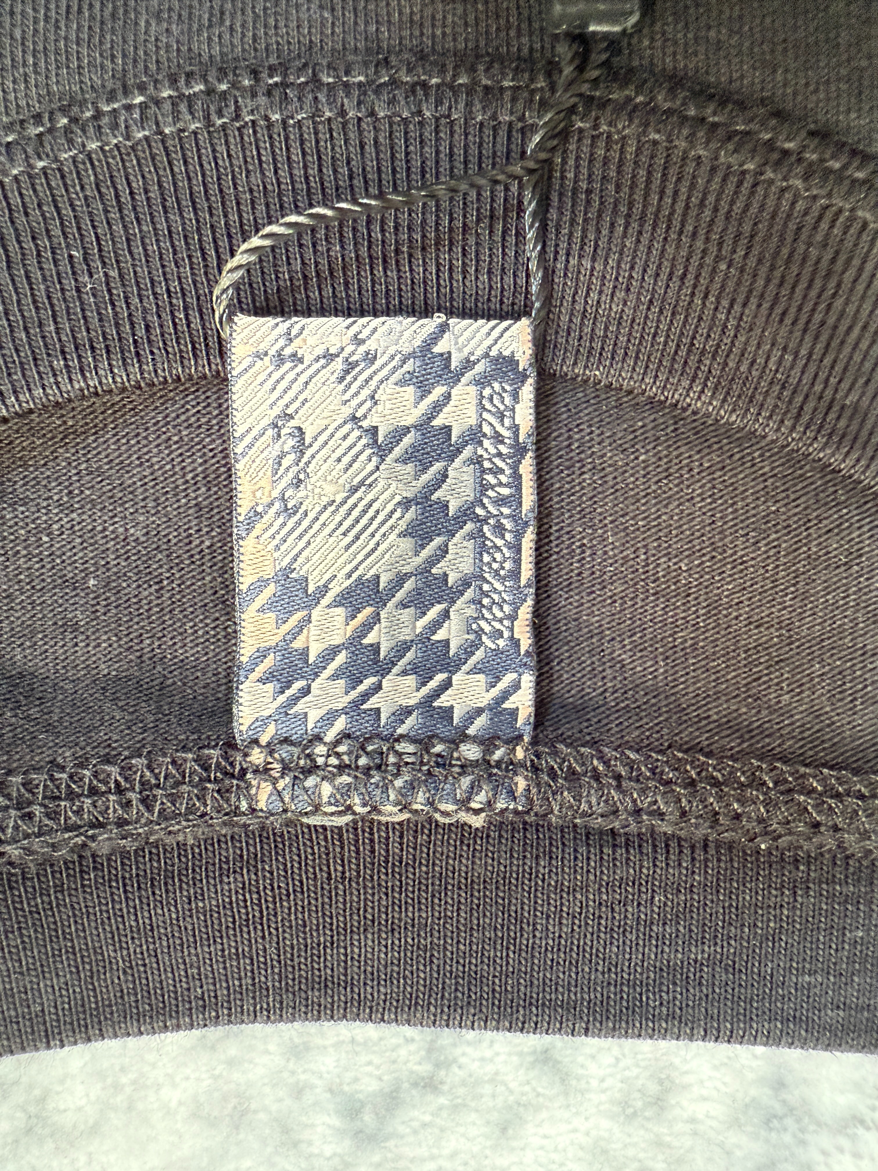 der shirts! - Image 18