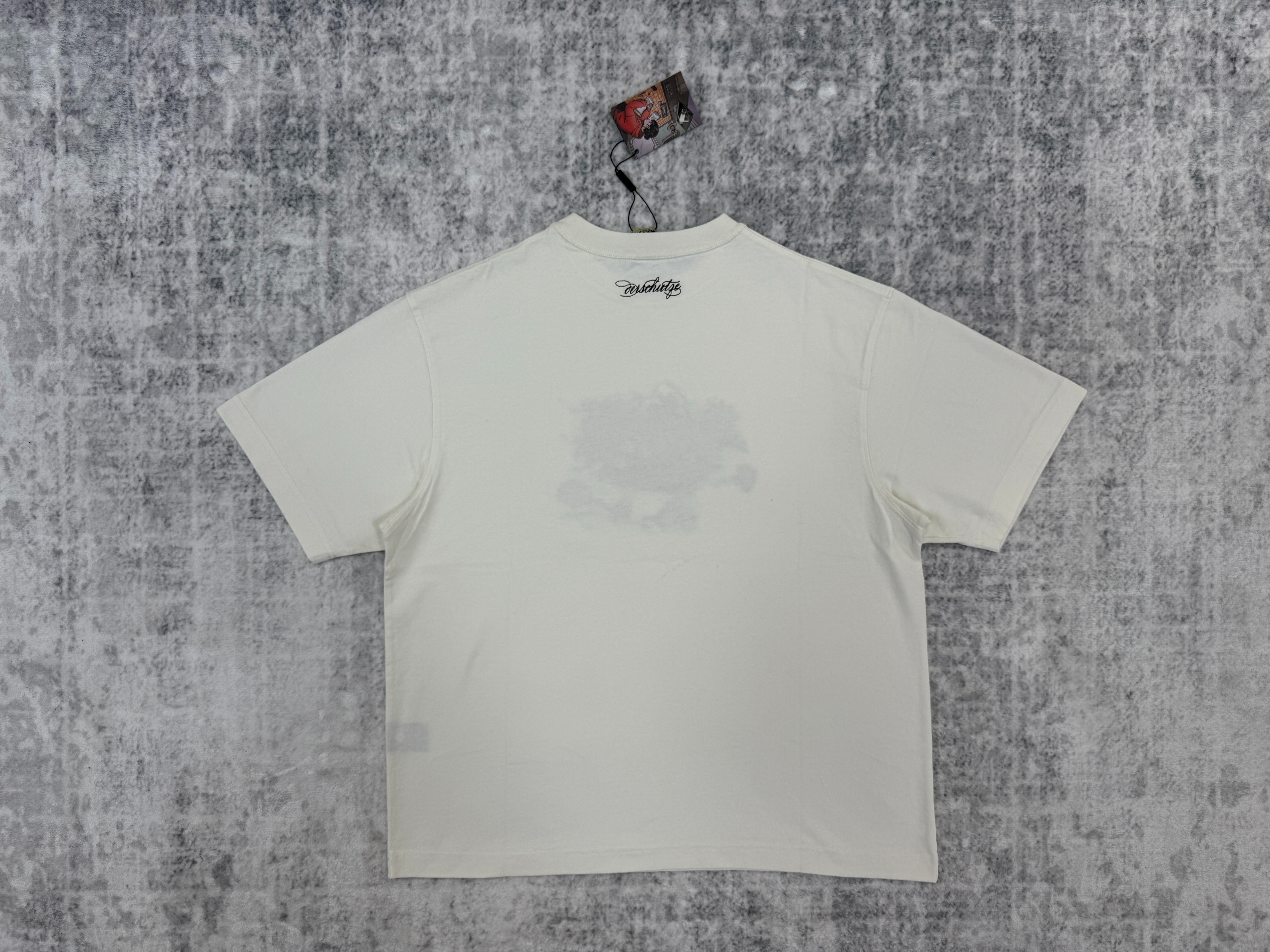 der white shirt - Image 2