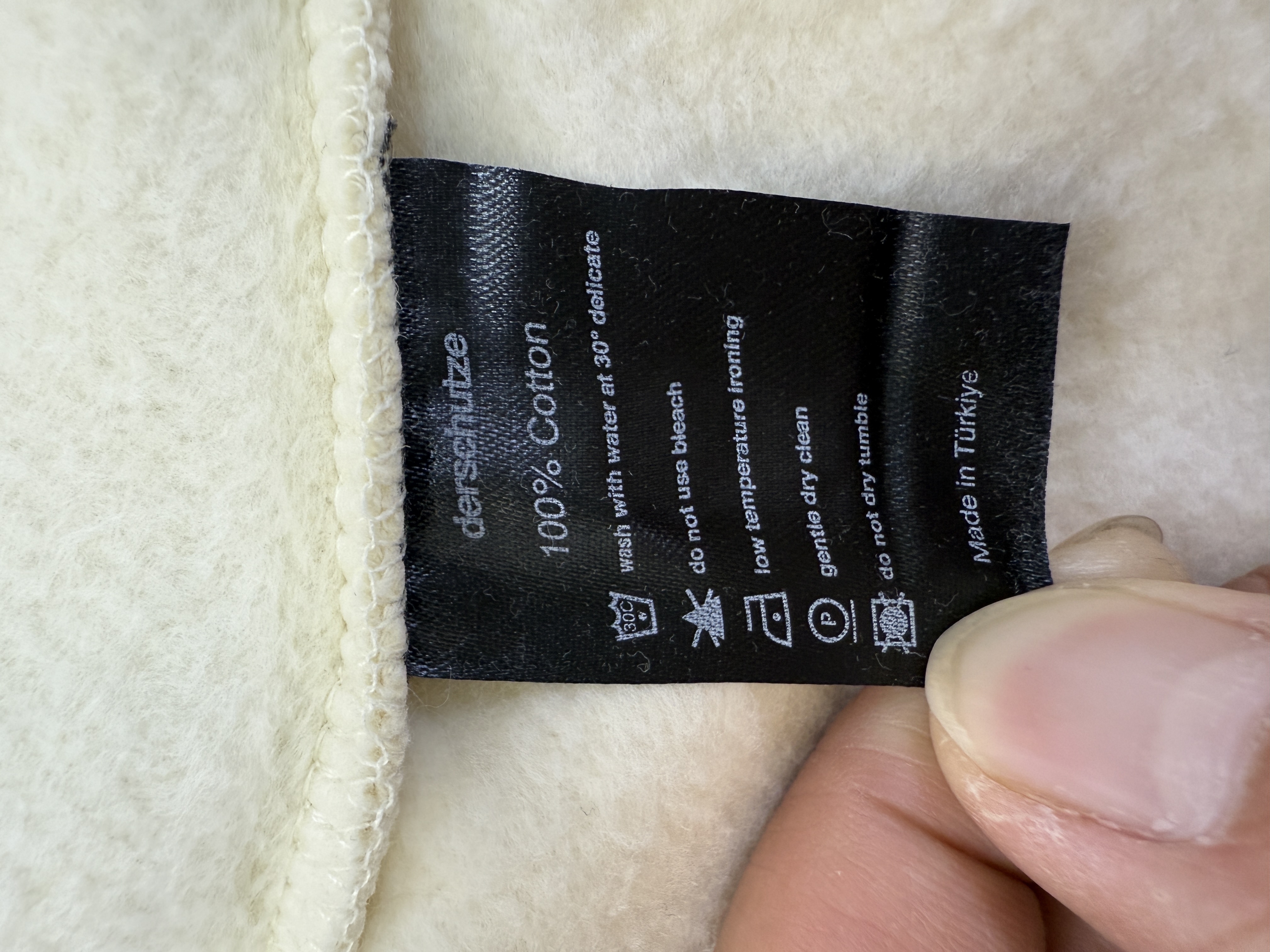 derschutze beige zip up - Image 3