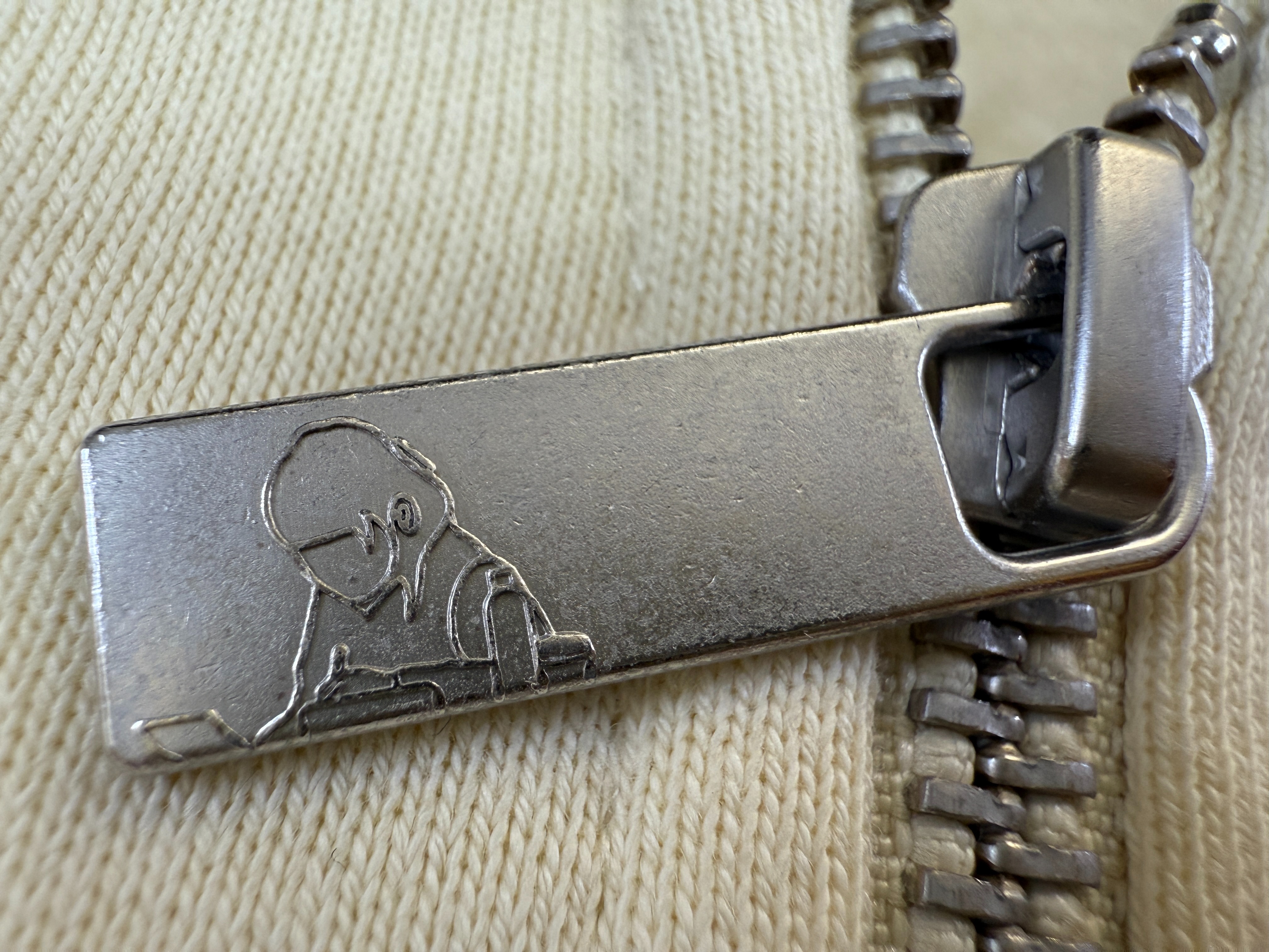 derschutze beige zip up - Image 13