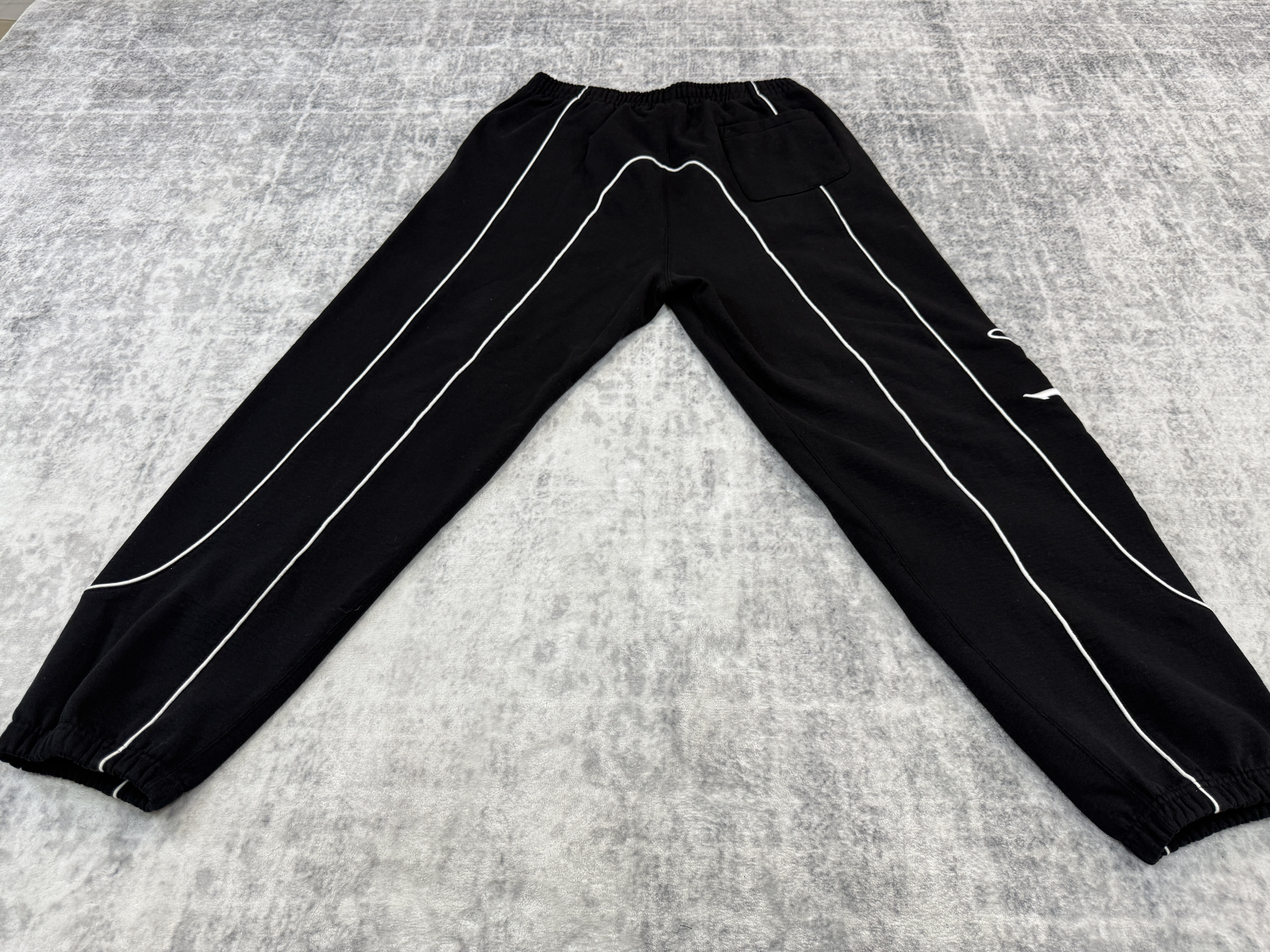 sup tracksuit gang - Image 16