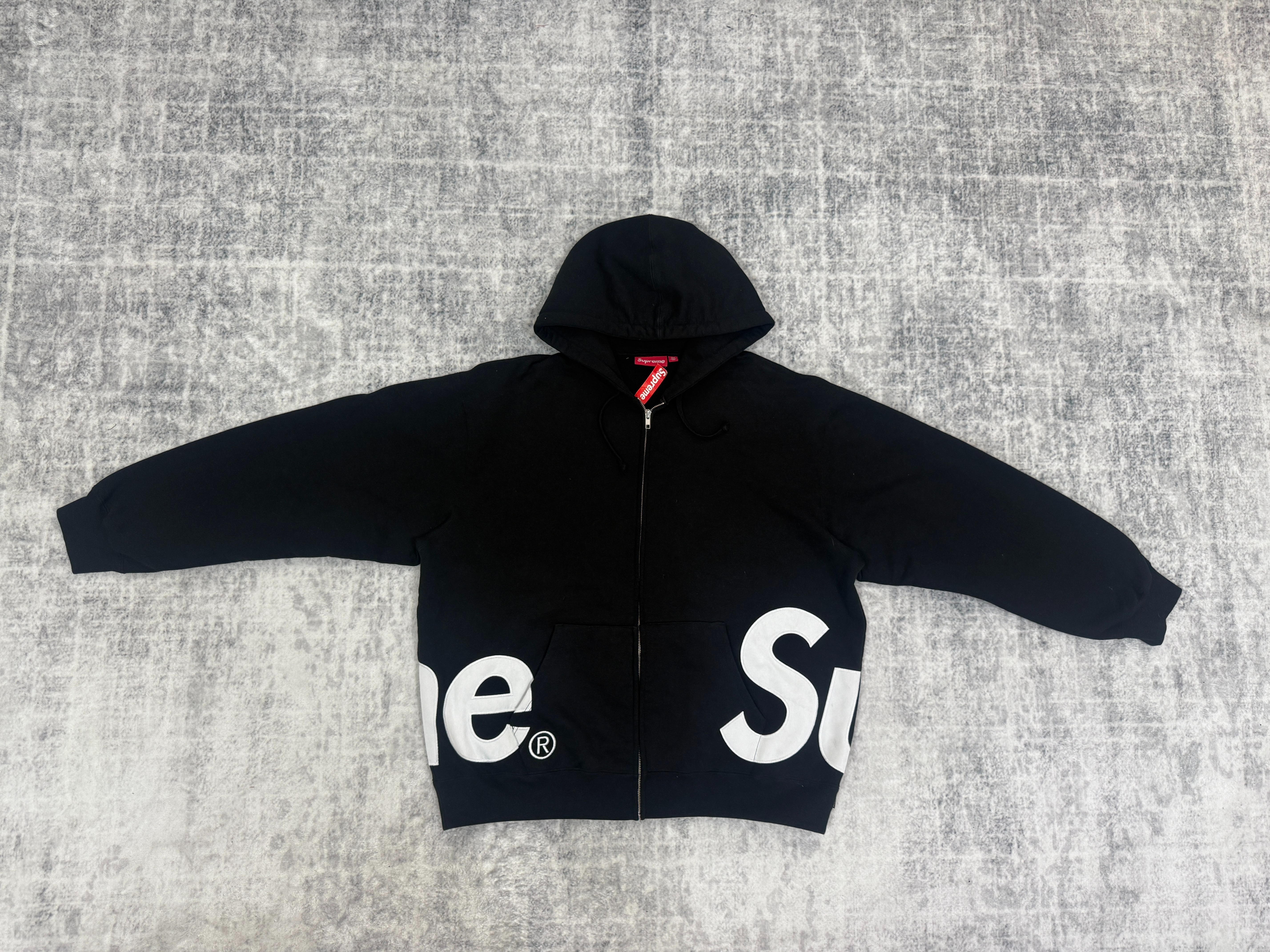 sup logo zip up hoodie black